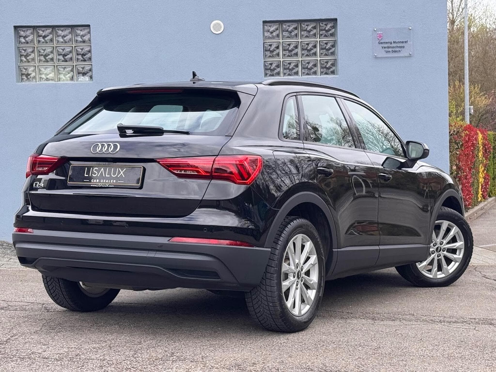 Audi Q3 35 tdi 150 cv s-tronic TOIT PANO 1ere main carnet (2020) - Foto 2