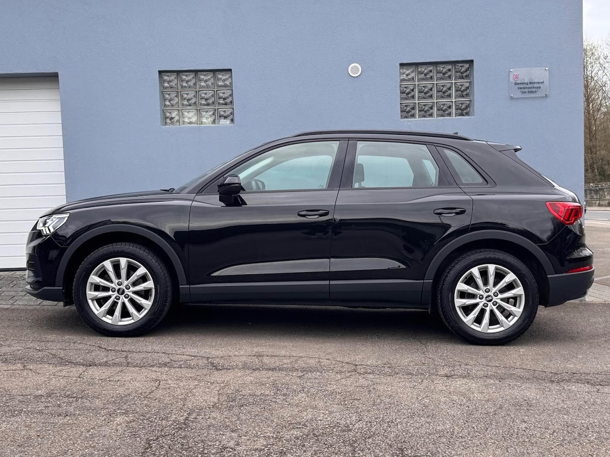 Audi Q3 35 tdi 150 cv s-tronic TOIT PANO 1ere main carnet (2020) - Foto 8