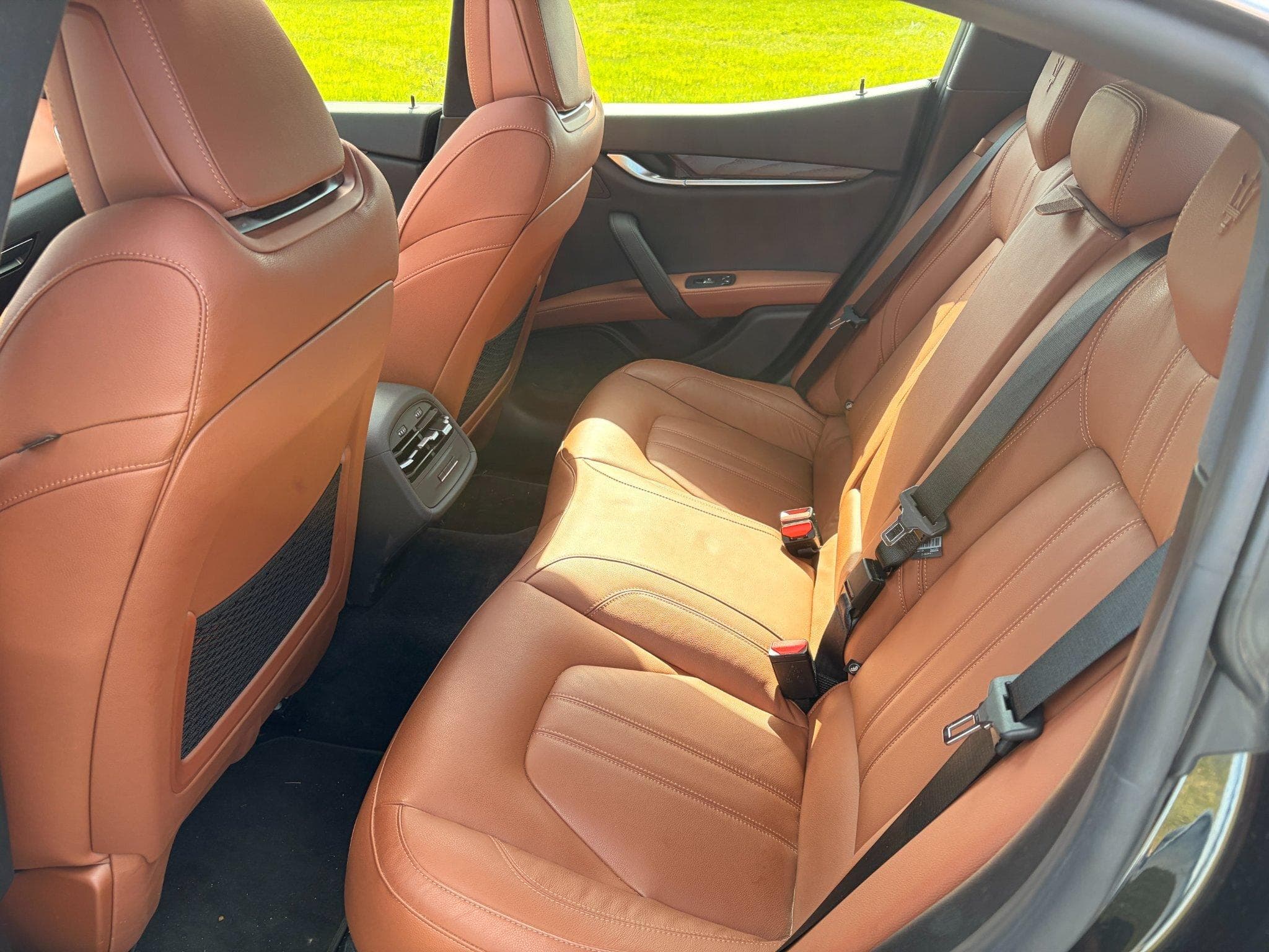 Maserati Ghibli Modena Gransport (2022) - Photo 9