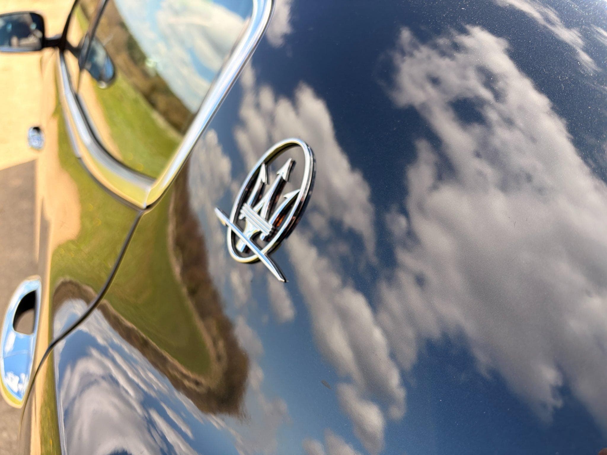 Maserati Ghibli Modena Gransport (2022) - Photo 13