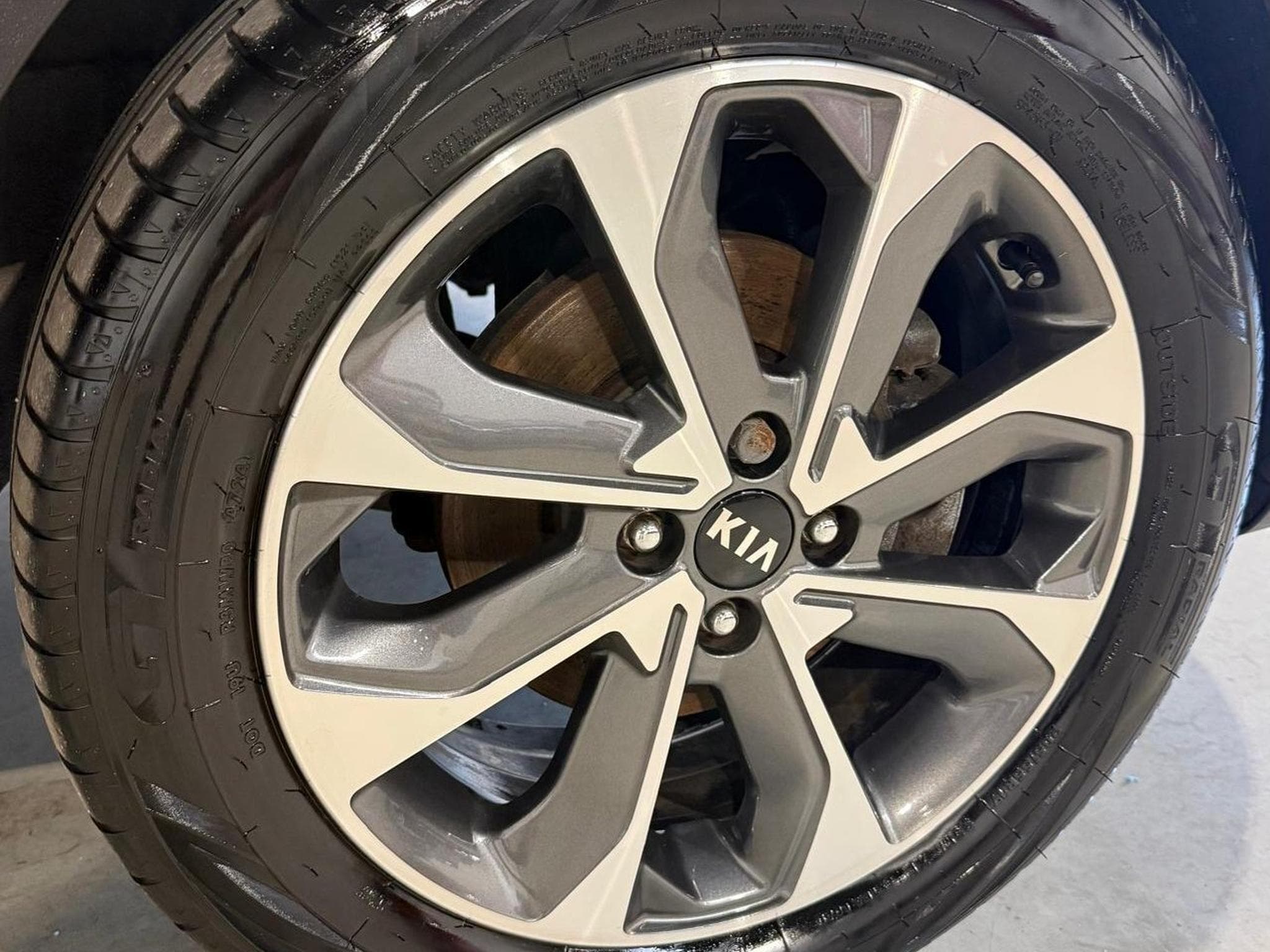 Kia Stonic Spirit (2018) - Photo 10