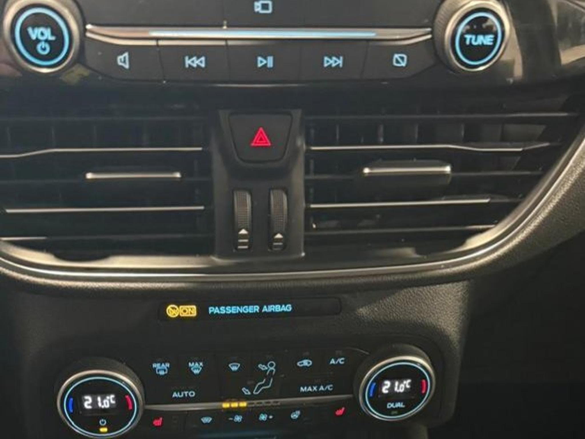 Ford Kuga (2022) - Photo 15