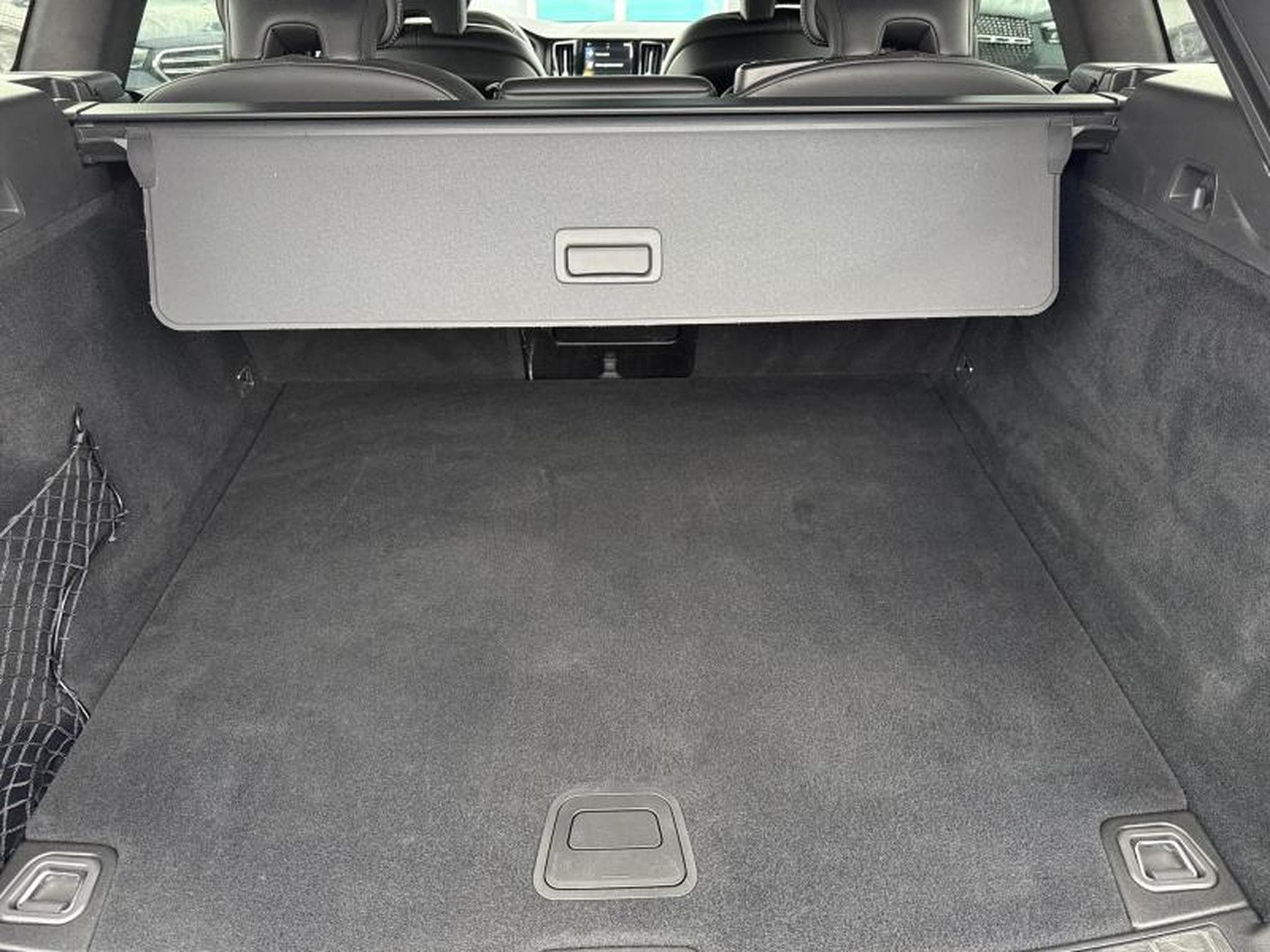 Volvo XC60 T5 R Design / Essence (2020) - Photo 19