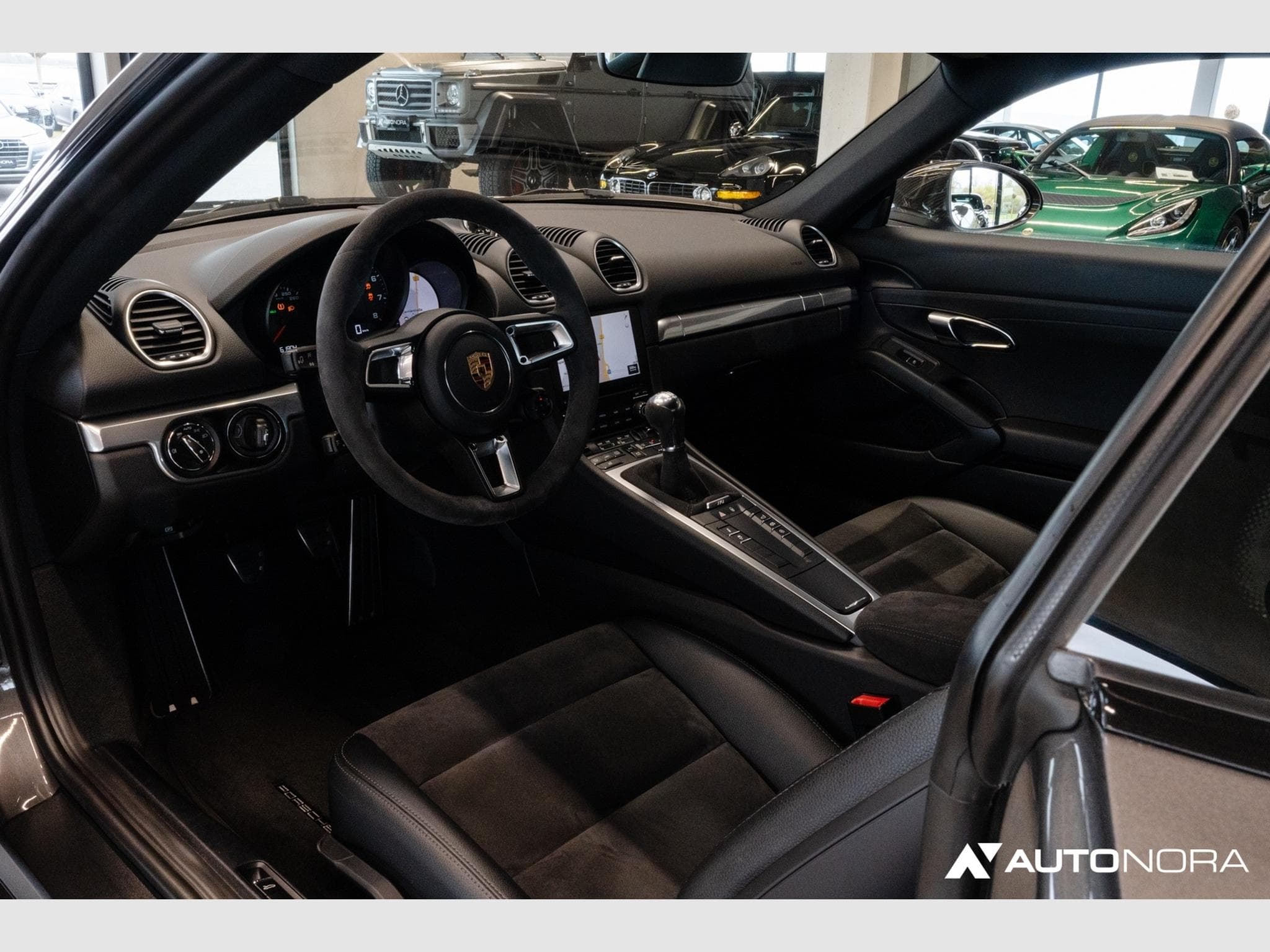 Porsche Cayman (2017) - Photo 12