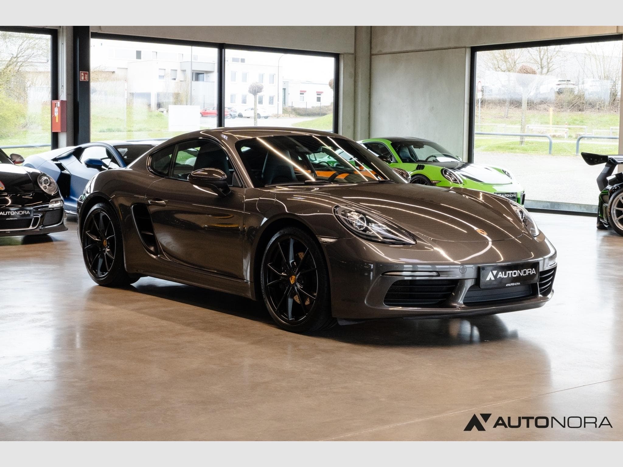 Porsche Cayman (2017) - Photo 3