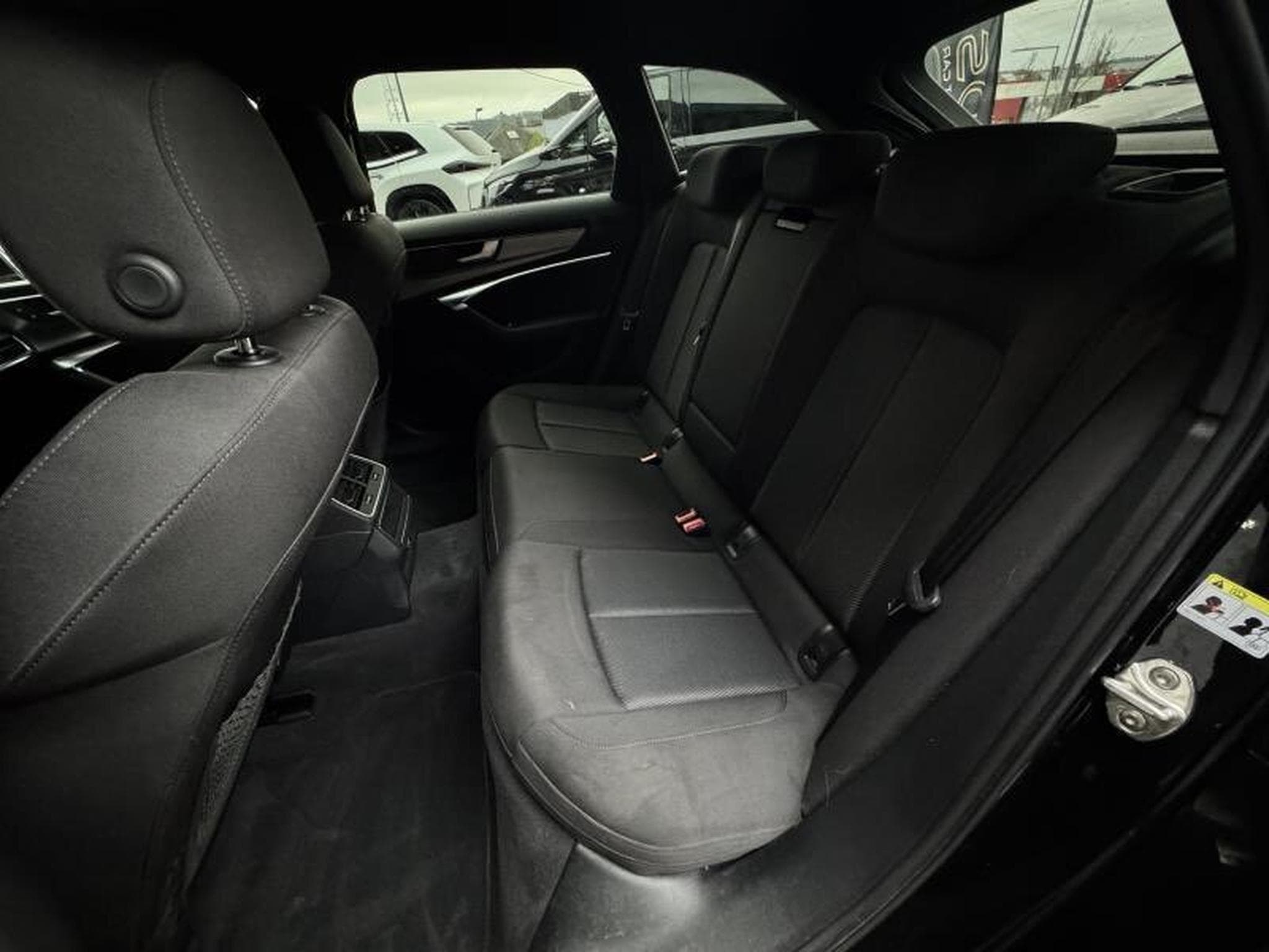 Audi A6 Avant Sport Quattro 2.0 TFSI 265CV (2024) - Photo 9