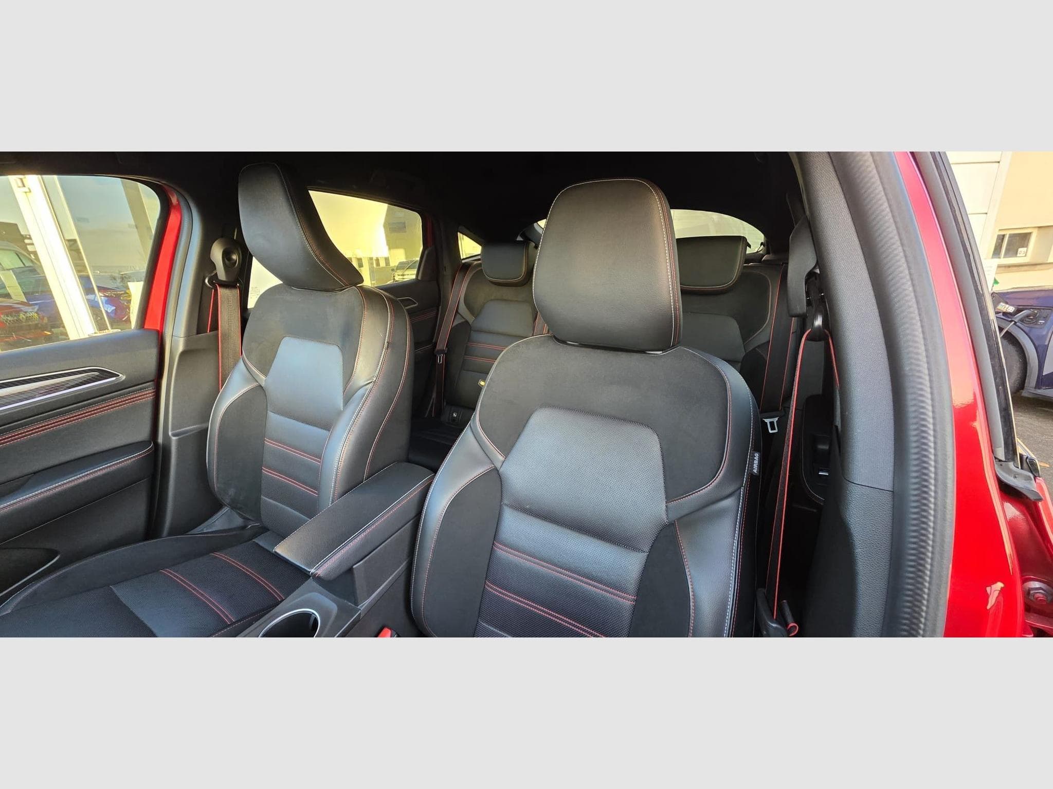 Renault Arkana TCE 140 EDC R.S. line (2023) - Photo 2