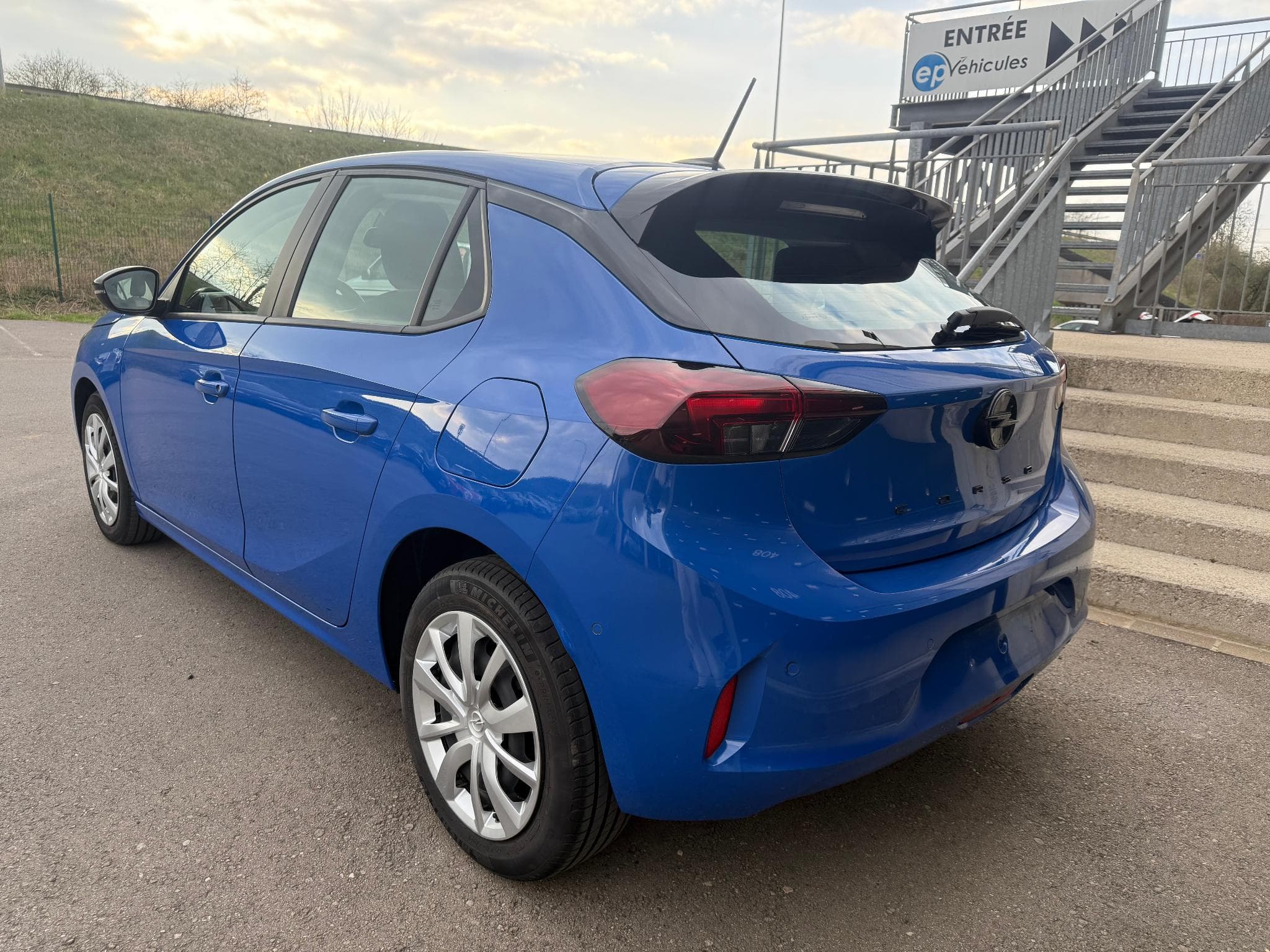 Opel Corsa 1.2 100 BVA EDITION (2025) - Photo 3