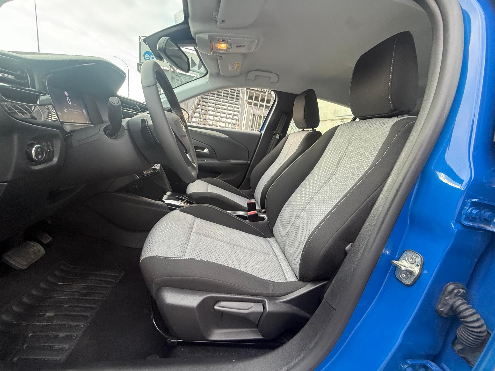 Opel Corsa 1.2 100 BVA EDITION (2025) - Photo 5