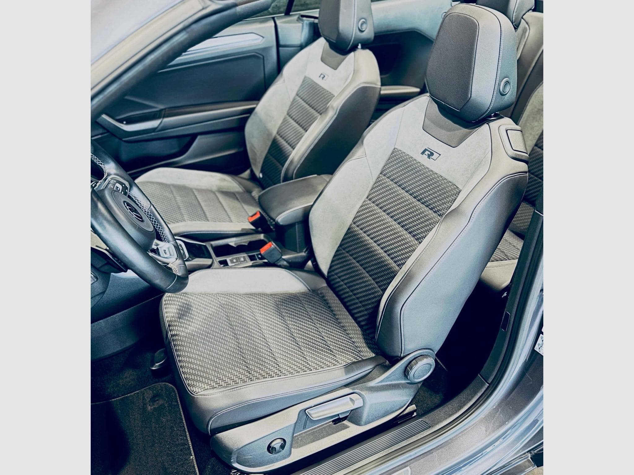 VW T-Roc T-ROC CABRIOLET R-LINE TSI DSG (2020) - Photo 7