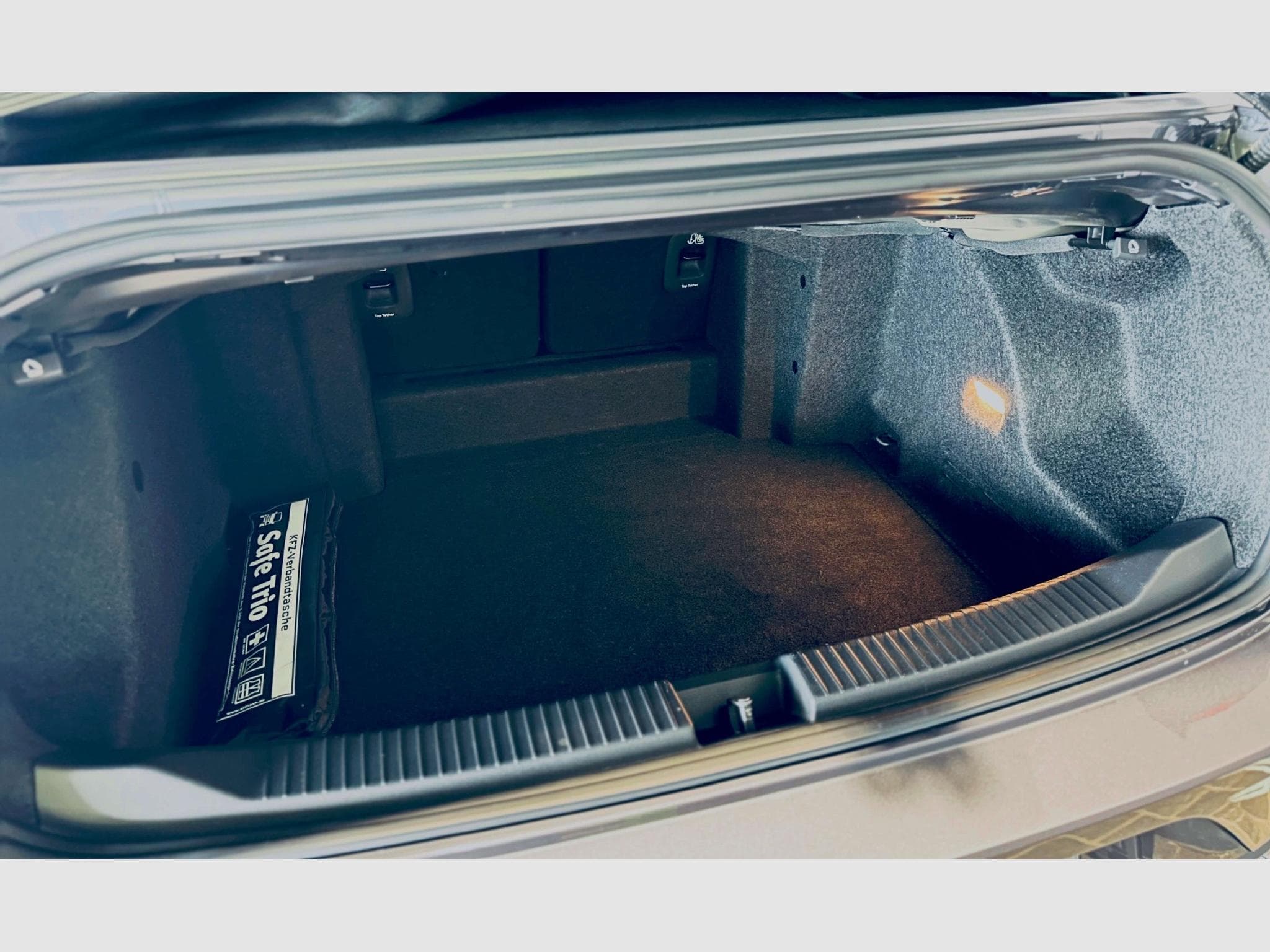 VW T-Roc T-ROC CABRIOLET R-LINE TSI DSG (2020) - Photo 15