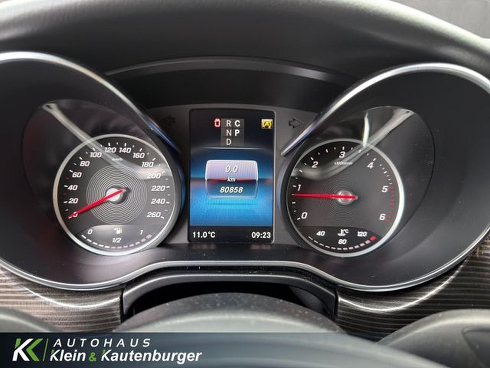 Mercedes V V 250 d AMG Edition 4M kompakt+NIGHT+LEDER+TISCH (2021) - Photo 15