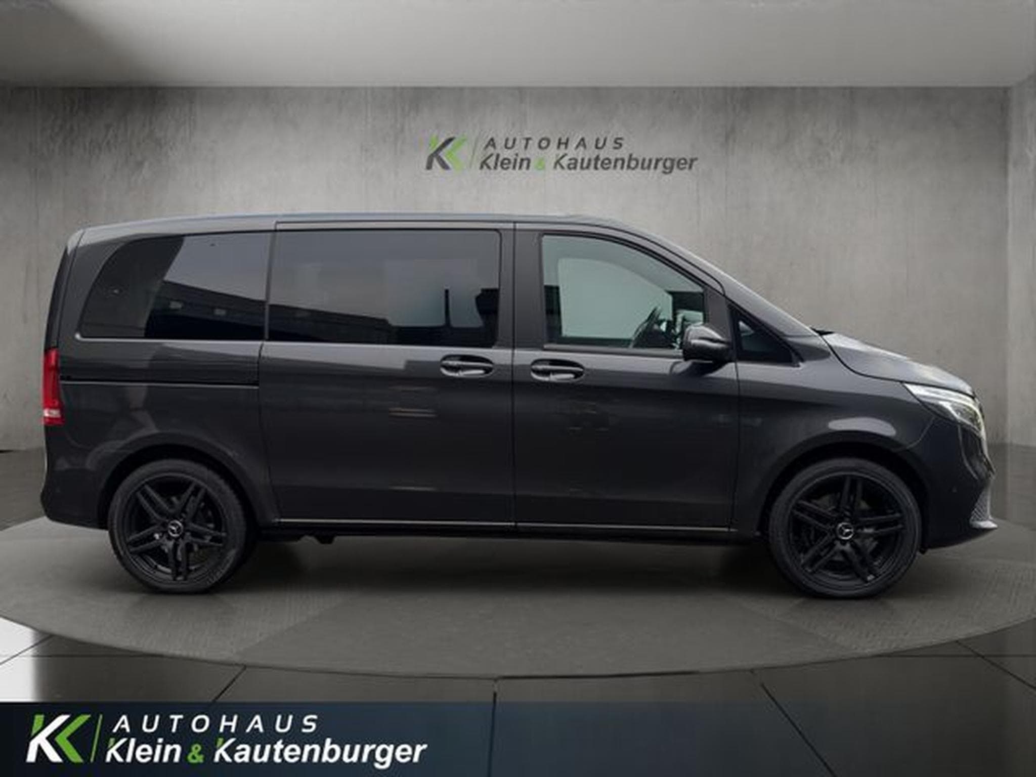 Mercedes V V 250 d AMG Edition 4M kompakt+NIGHT+LEDER+TISCH (2021) - Photo 4