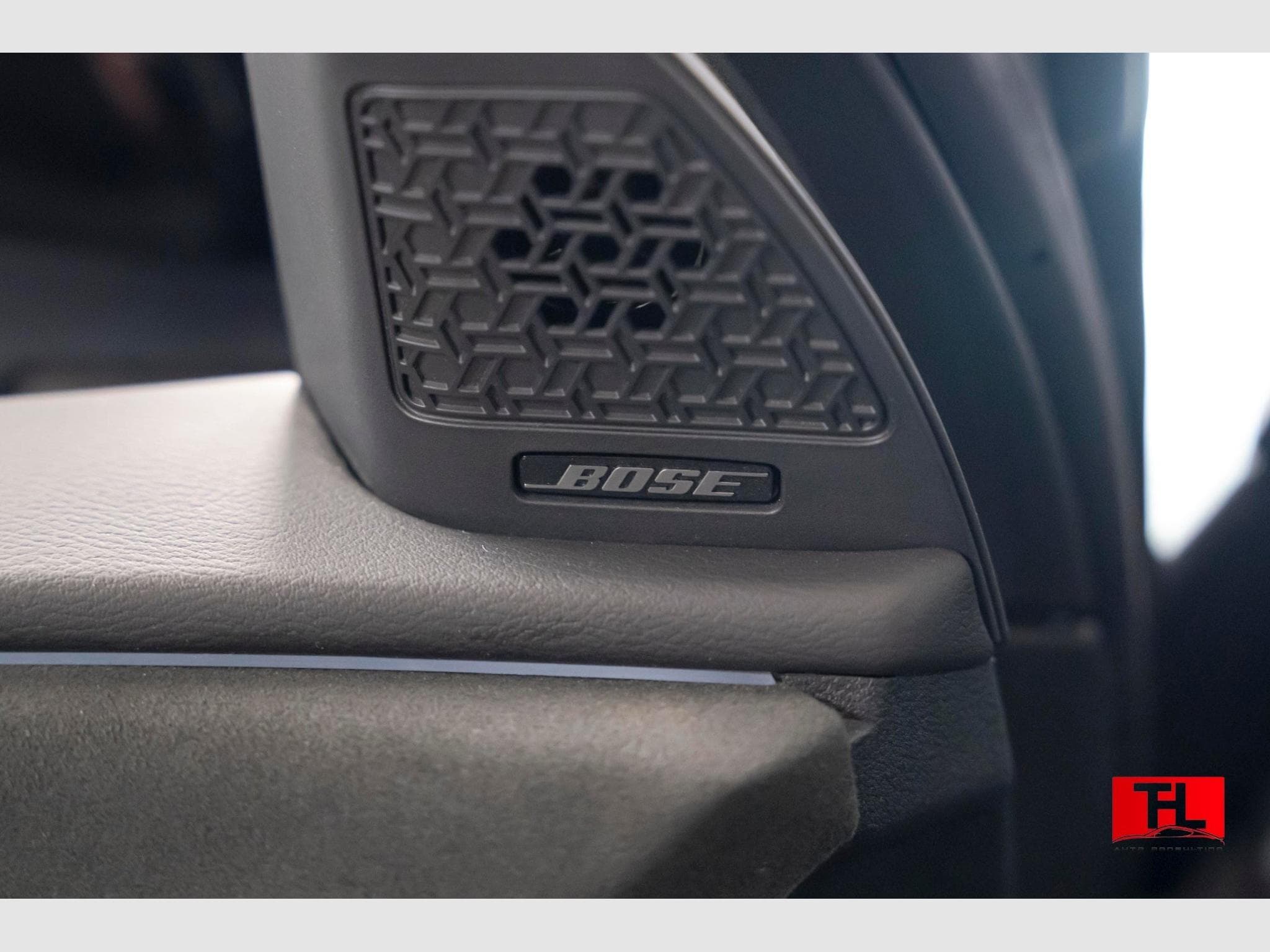 Nissan Ariya Evolve Pack 87 kWH 20"/Bose®/HUD/Pano (2023) - Photo 10