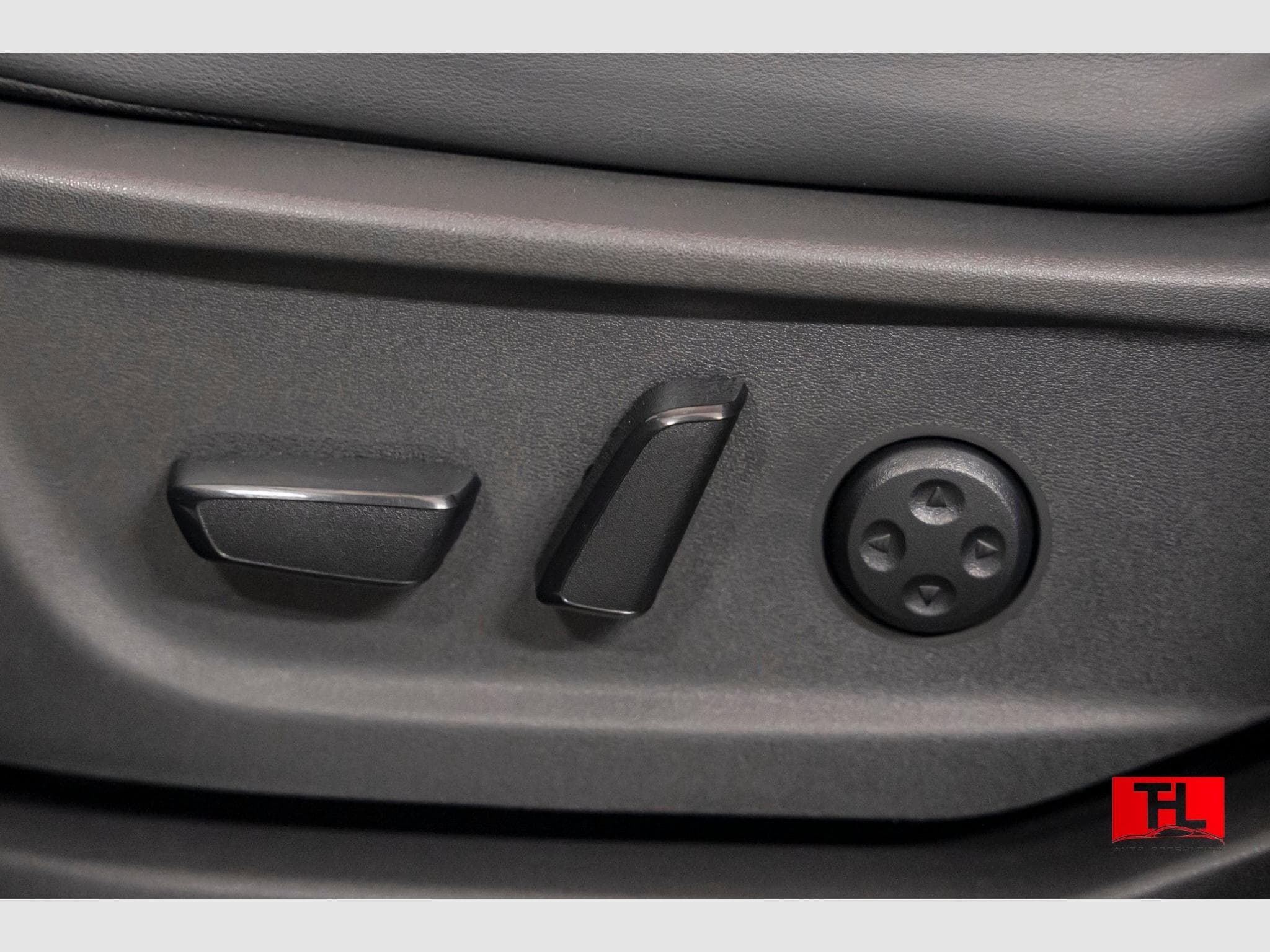 Nissan Ariya Evolve Pack 87 kWH 20"/Bose®/HUD/Pano (2023) - Photo 11