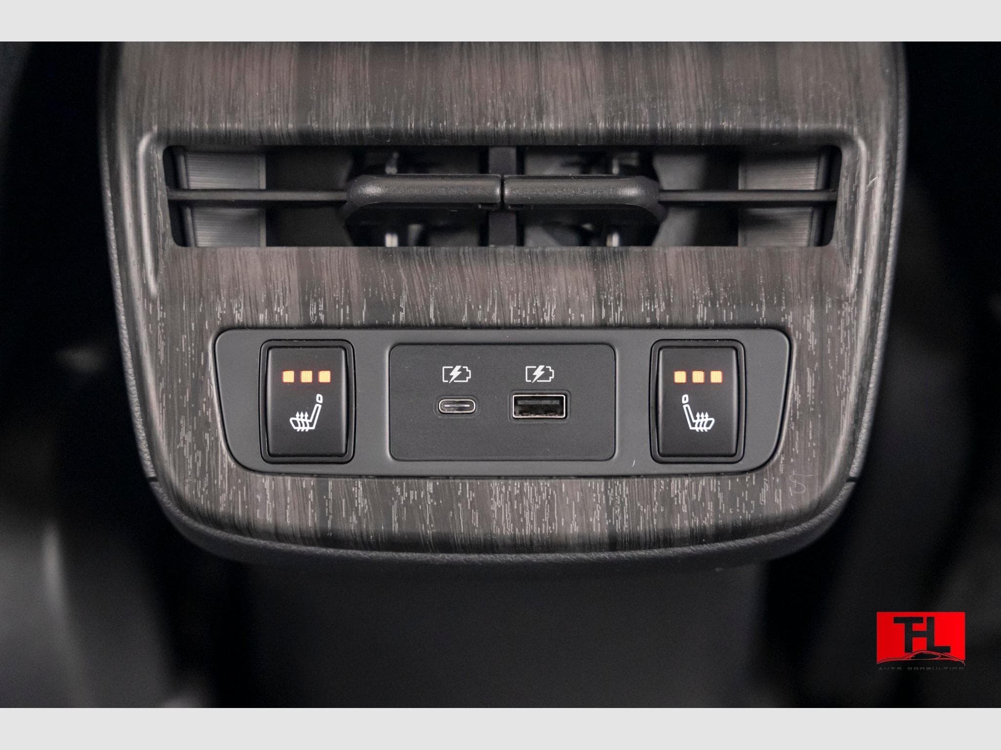 Nissan Ariya Evolve Pack 87 kWH 20"/Bose®/HUD/Pano (2023) - Photo 12