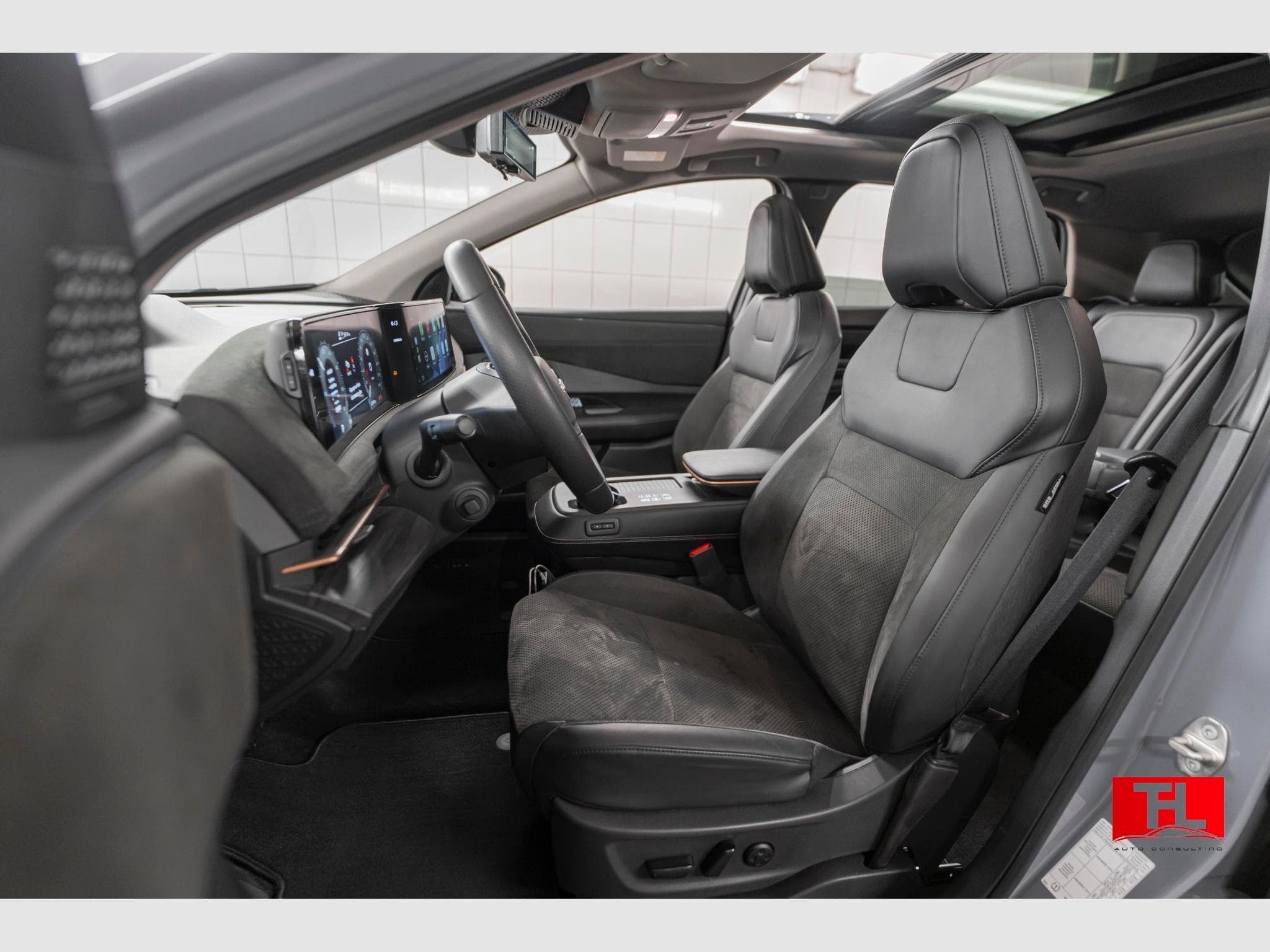 Nissan Ariya Evolve Pack 87 kWH 20"/Bose®/HUD/Pano (2023) - Photo 4