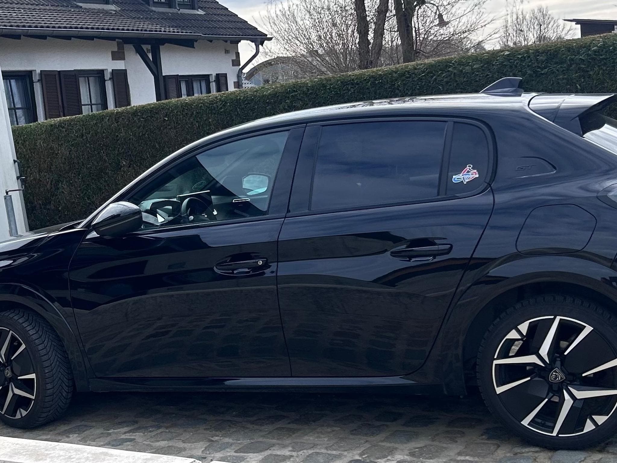 Peugeot 308 GT Line (2024) - Photo 2