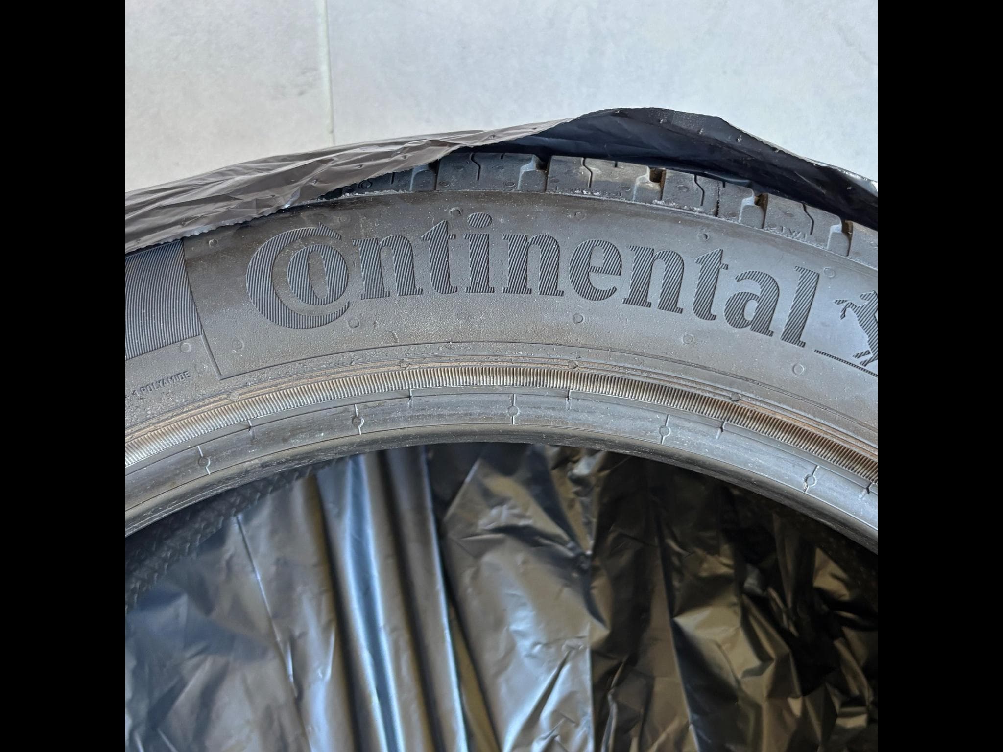 pneus – 18 - Foto 1