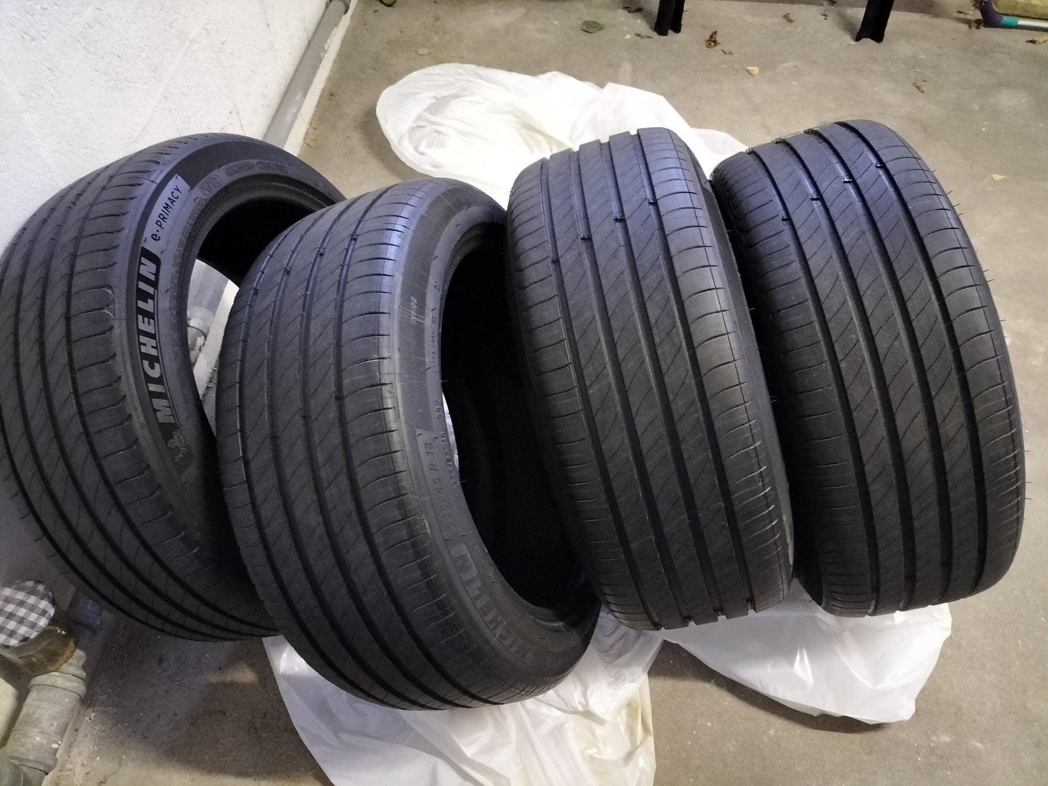 pneus – 18 - Foto 1