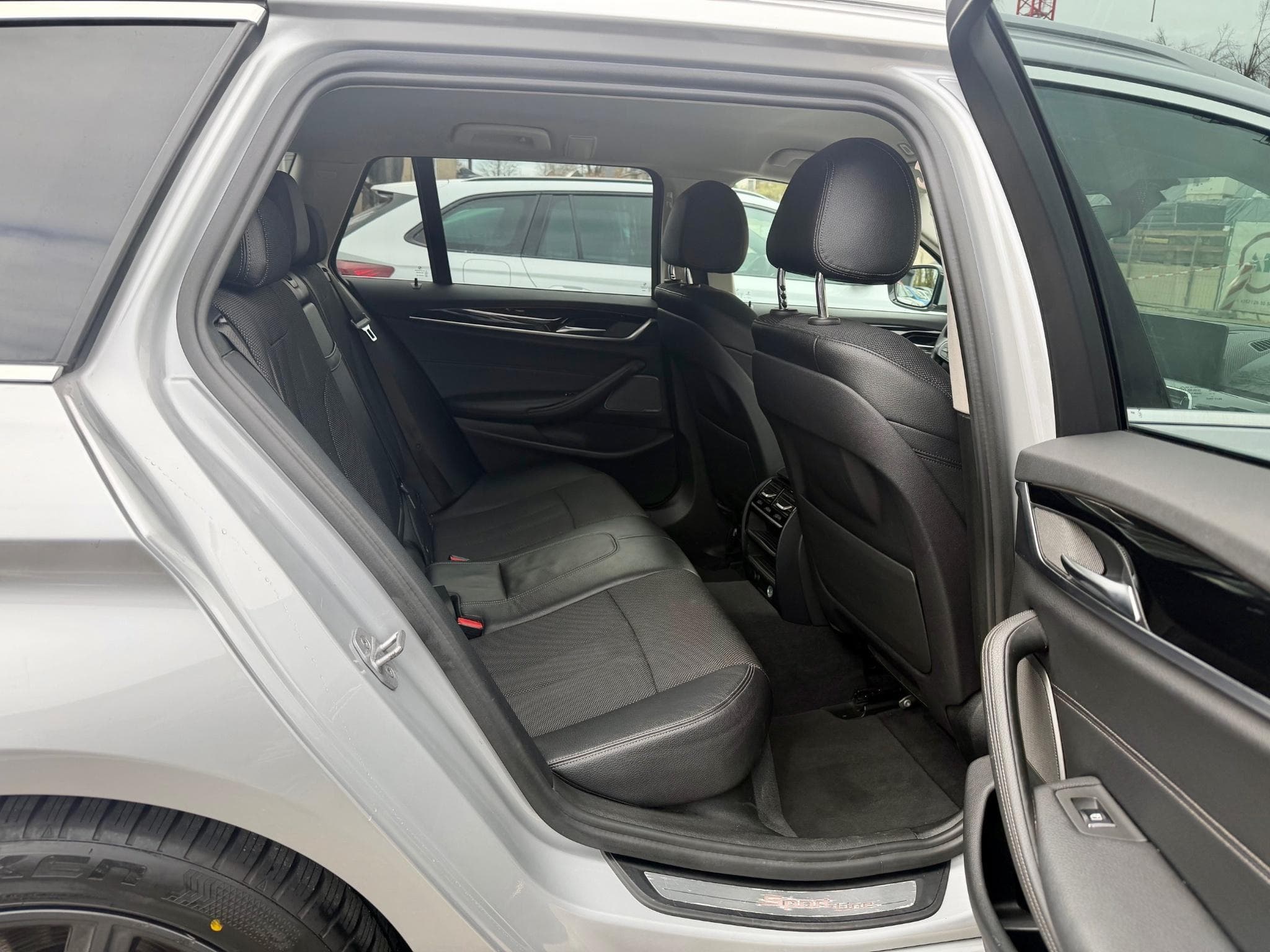 BMW 520 d xDrive Touring Sport Line HEAD-UP/CAM/HARMANN (2017) - Photo 10