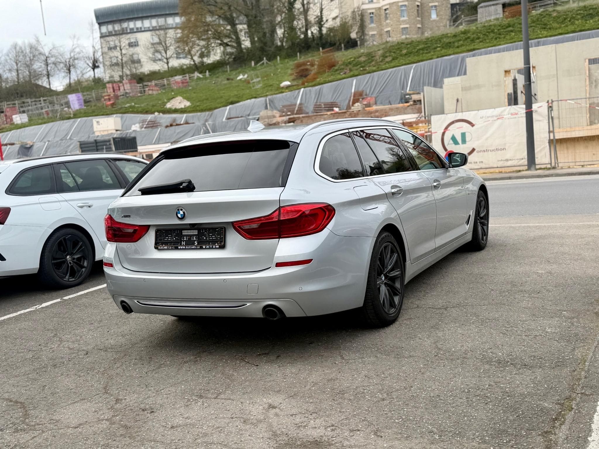 BMW 520 d xDrive Touring Sport Line HEAD-UP/CAM/HARMANN (2017) - Photo 6