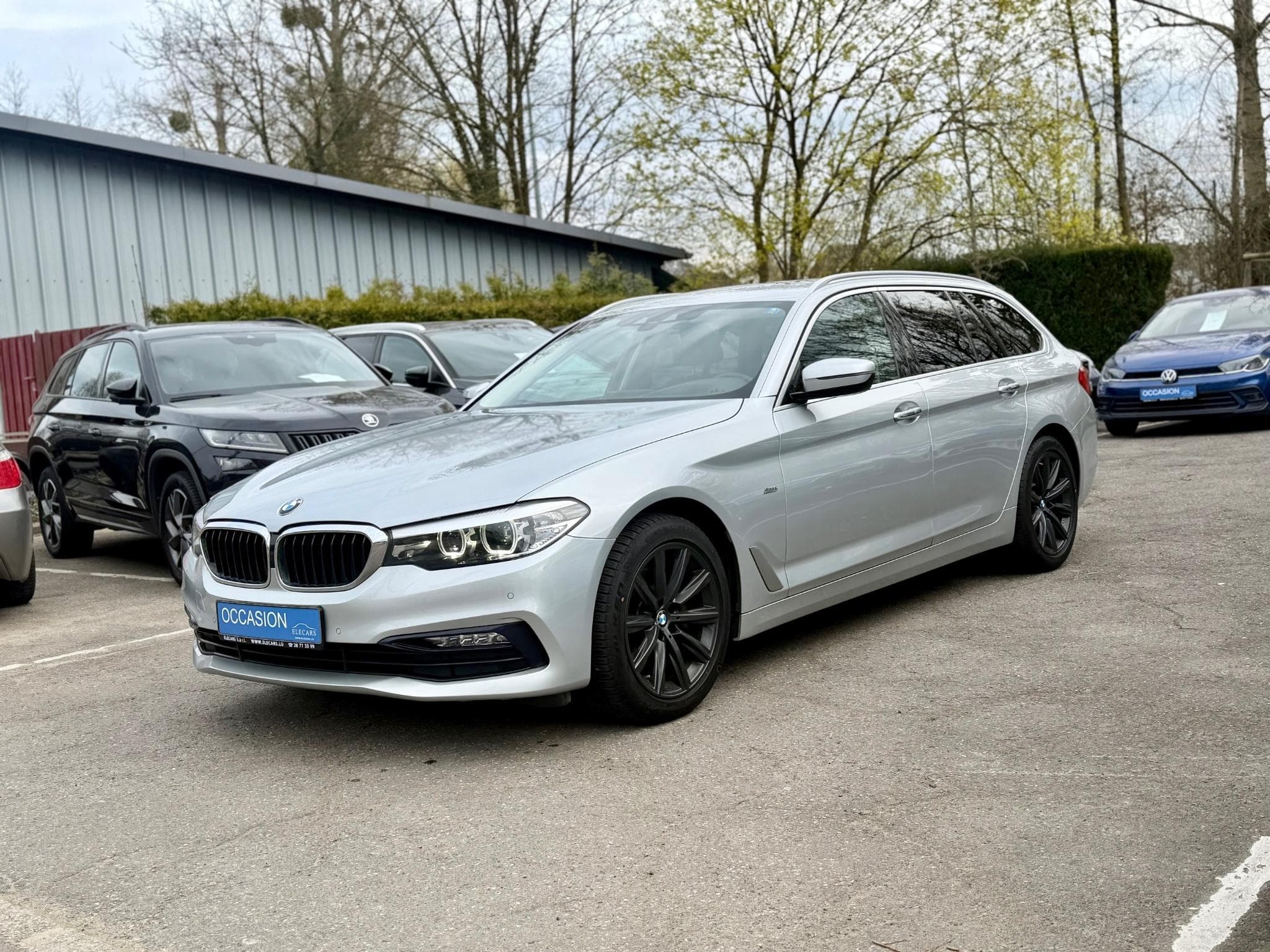 BMW 520 d xDrive Touring Sport Line HEAD-UP/CAM/HARMANN (2017) - Photo 3