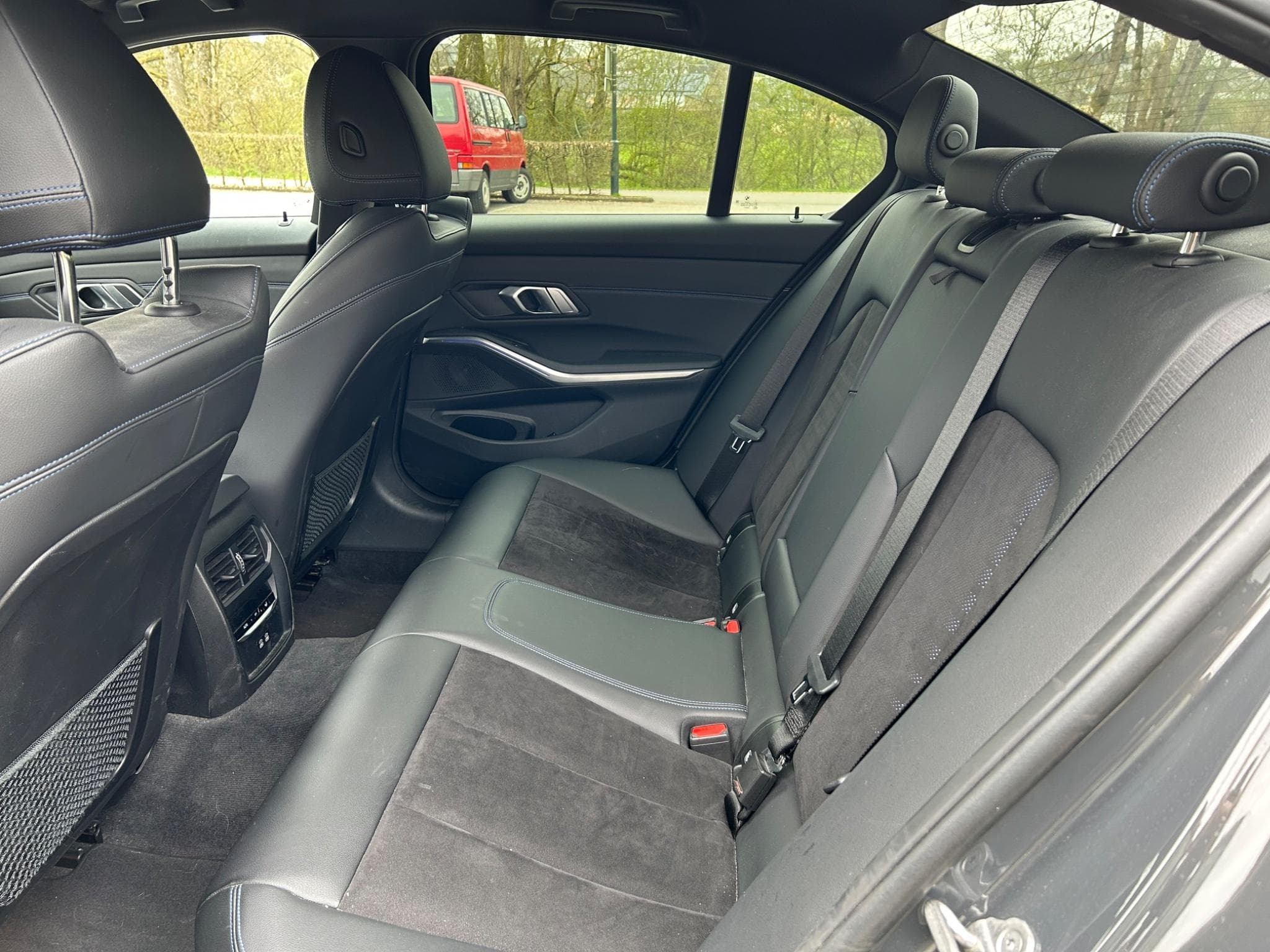 BMW 330 330i xDrive M Sport (2021) - Foto 13