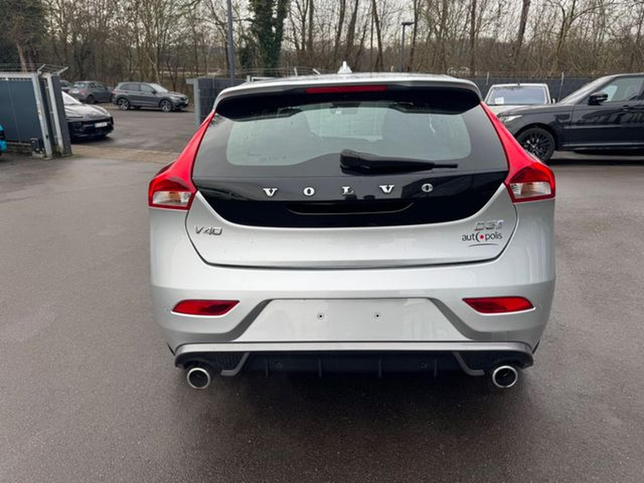 Volvo V40 V40 R-DESIGN AUTOMATIK*VOLL-LED*NAVI*SHZ*1.HAND* (2019) - Foto 7