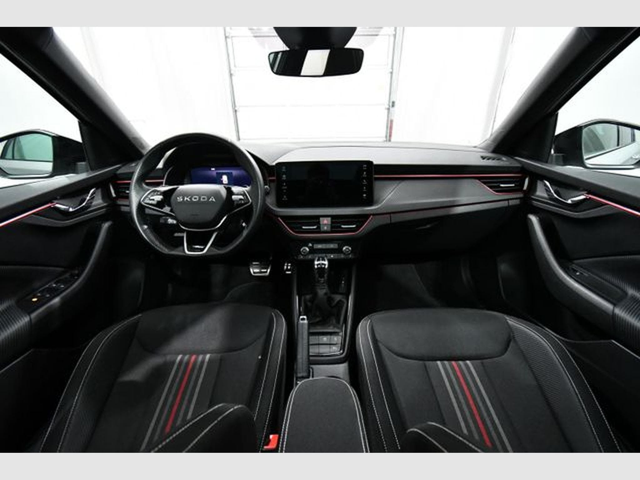 Skoda Kamiq Kamiq Monte Carlo, AHK, Pano., Navi, ACC, R-View (2025) - Foto 7