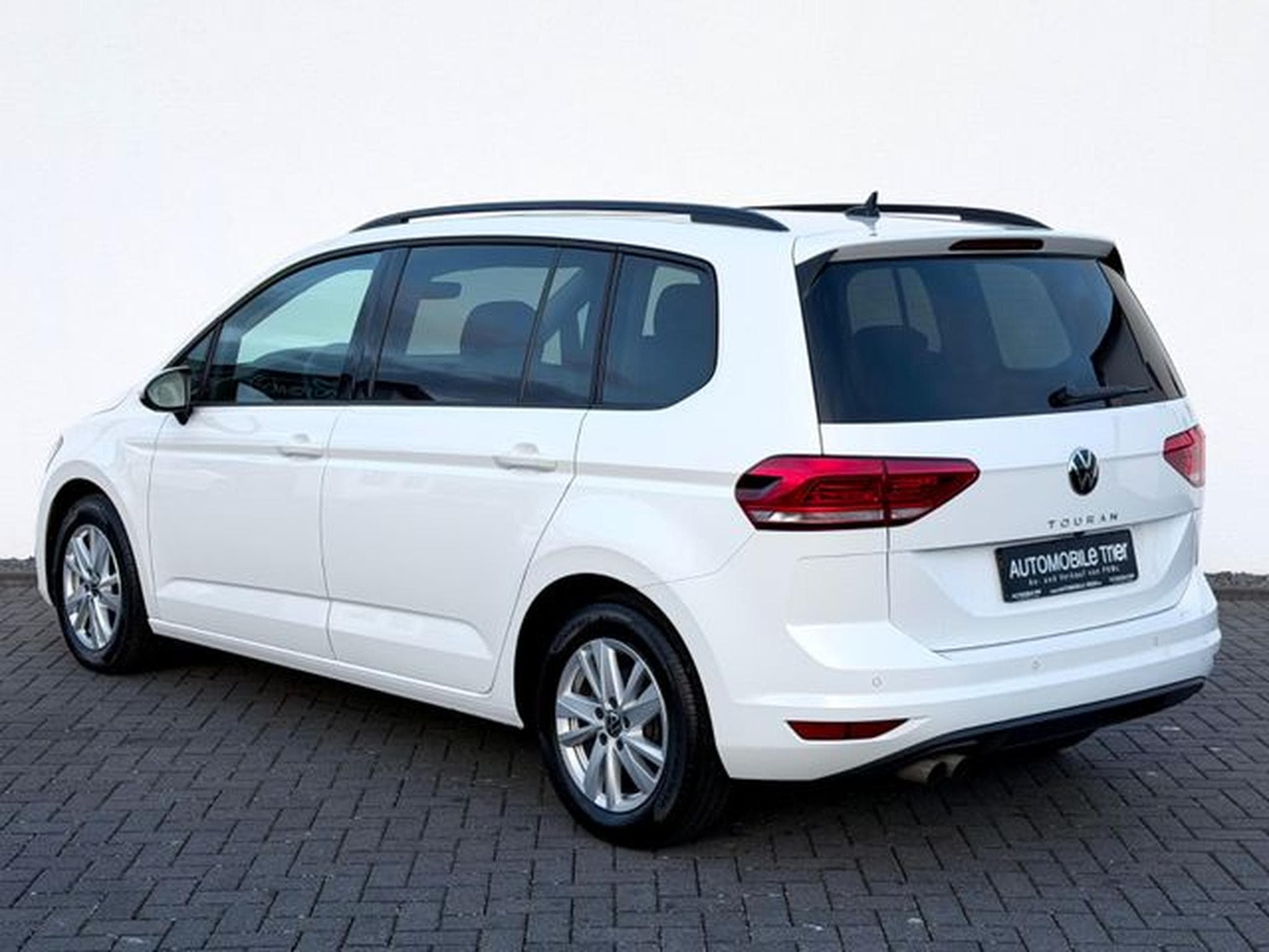 VW Touran Touran 2.0 TDI DSG /NAVI/CAM/MASSAGE/GARANTIE/ (2024) - Foto 7