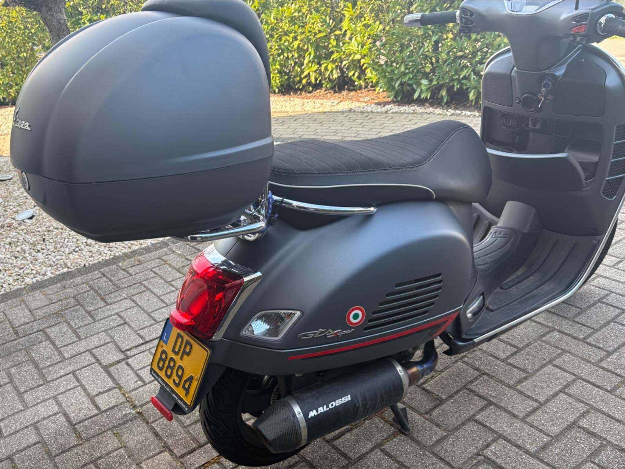 Vespa GTS 300 SuperSport (2019) - Photo 2