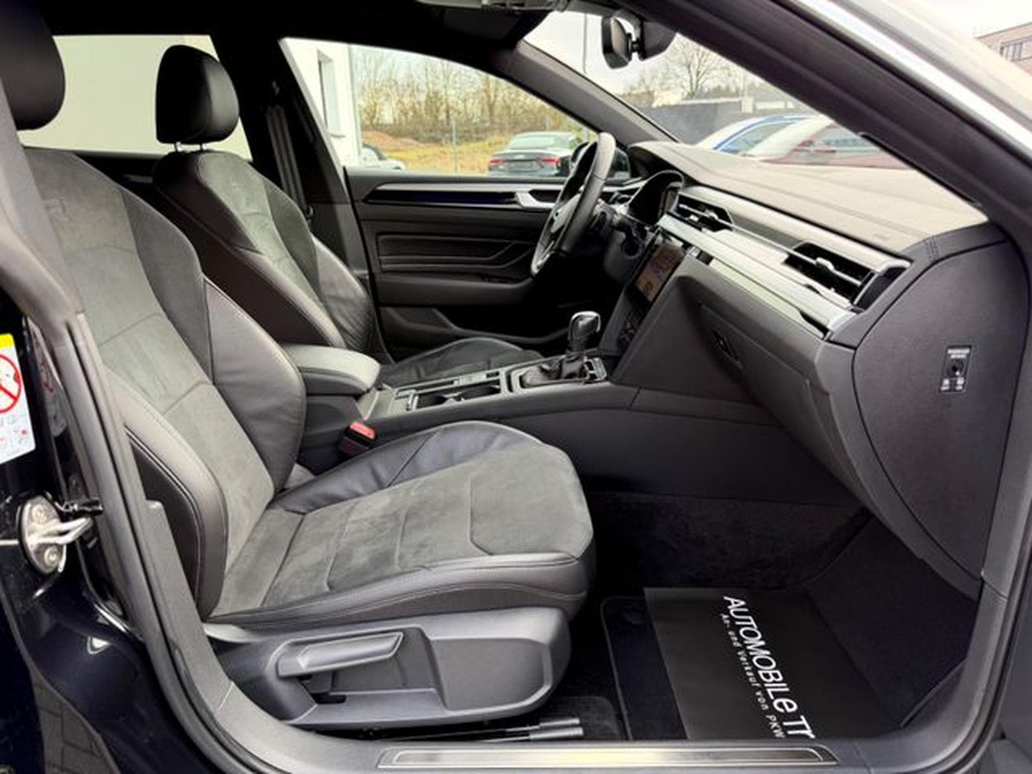 VW Arteon Shooting Brake 2.0 TSI DSG R line /NAVI/LED/ACC/ (2022) - Photo 13