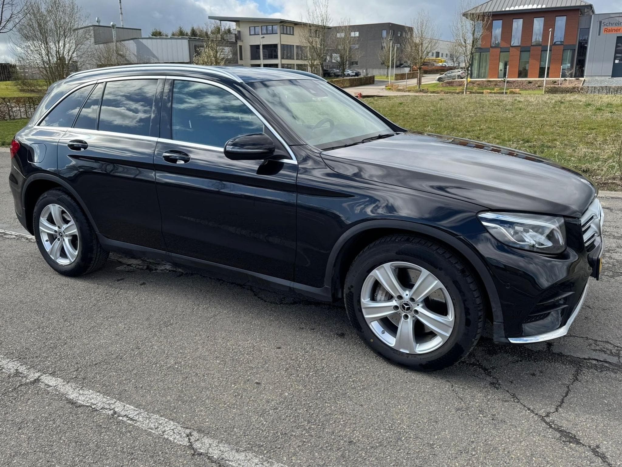 Mercedes GLC 250 Amg ligne (2018) - Photo 2