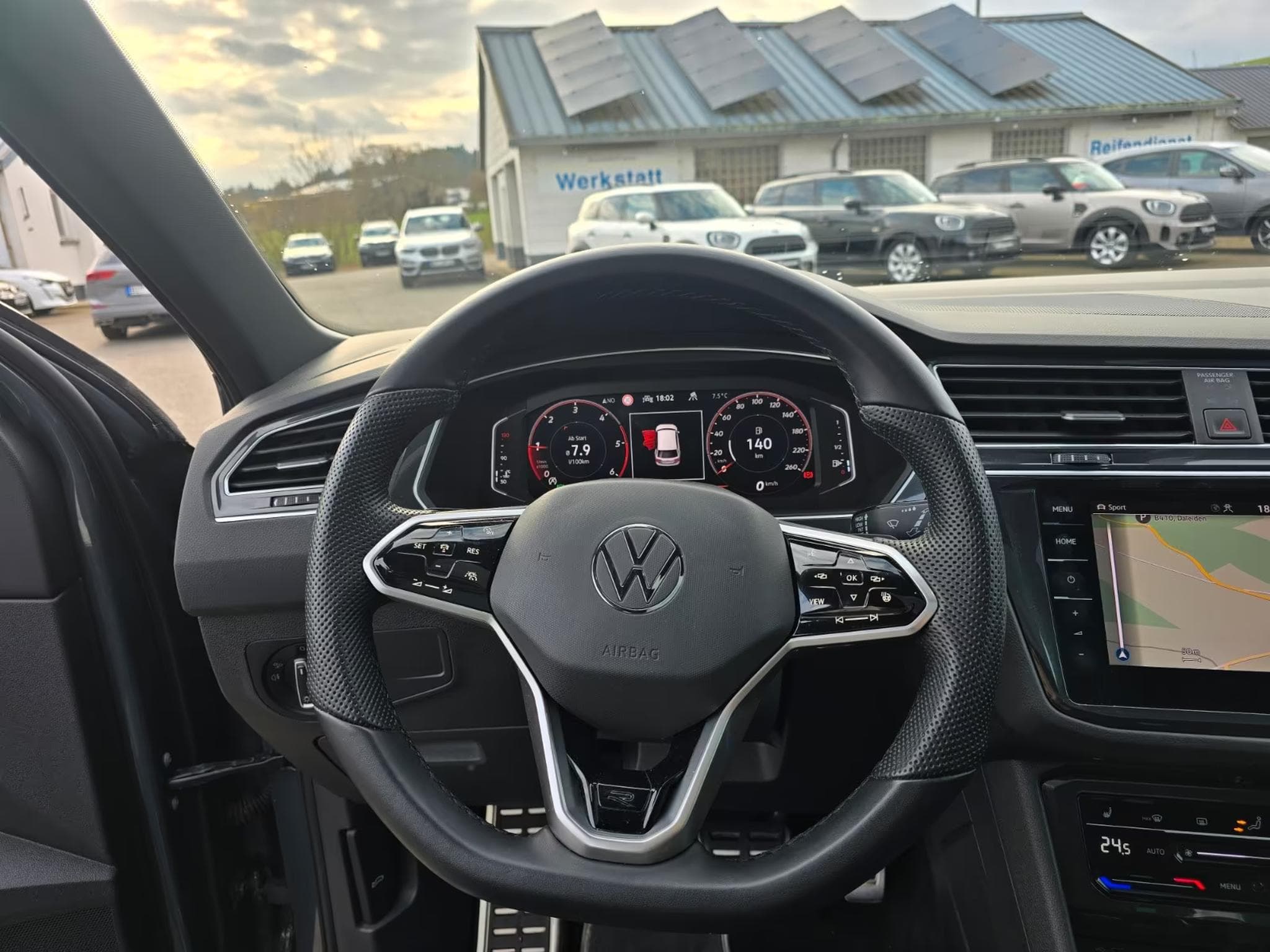 VW Tiguan 2.0 TDI R-Line 4M 20" Matrix DCC PANO (2020) - Photo 5