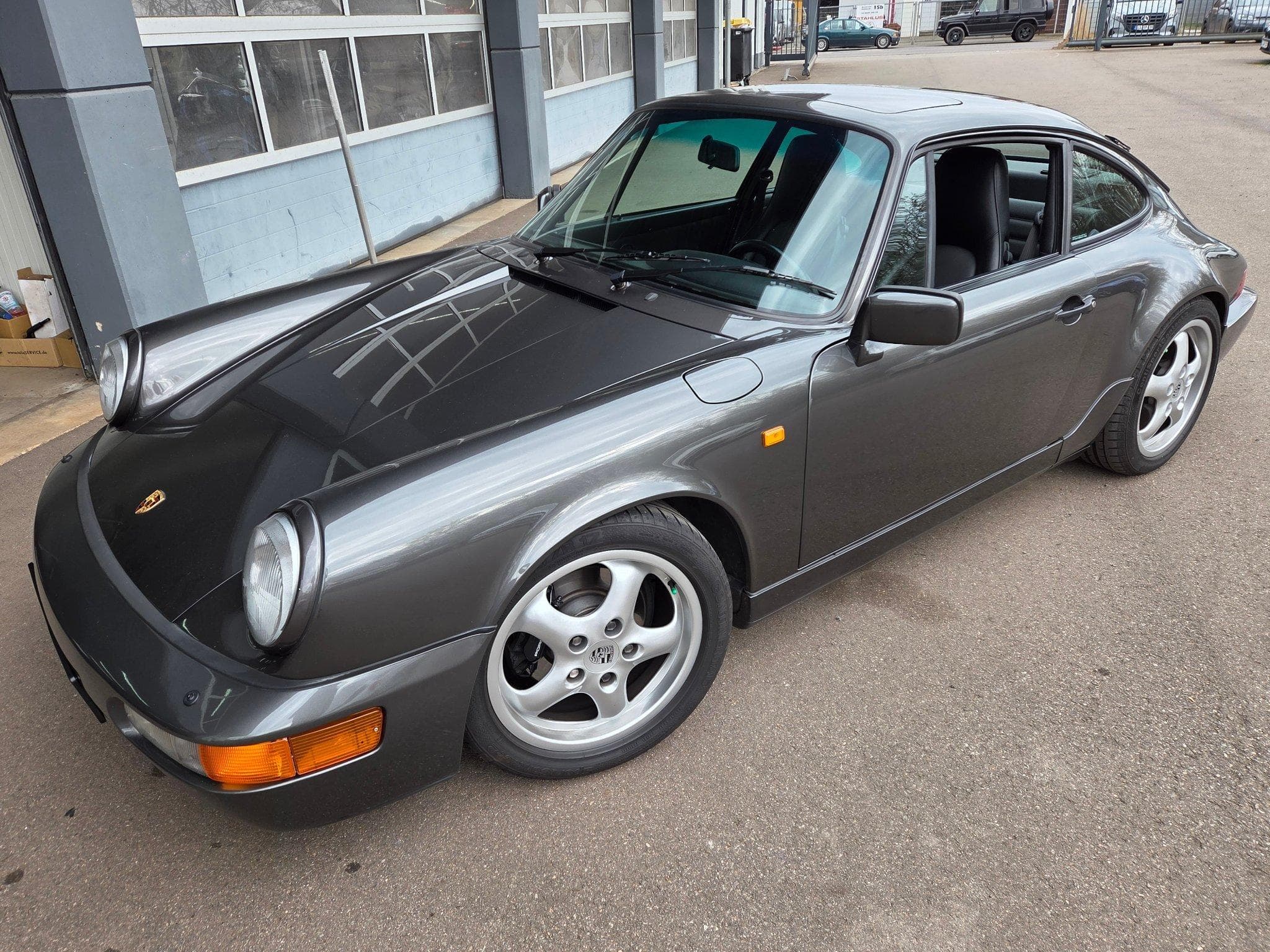 Porsche 911 964 C2 Coupe (1991) - Photo 1