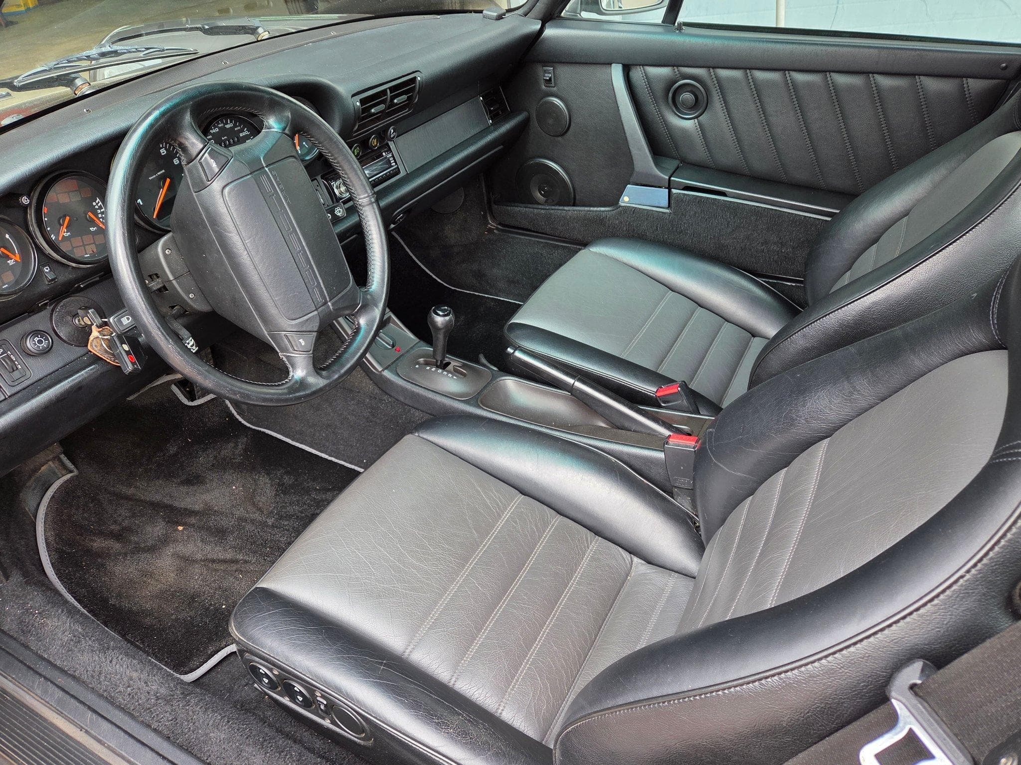 Porsche 911 964 C2 Coupe (1991) - Photo 3