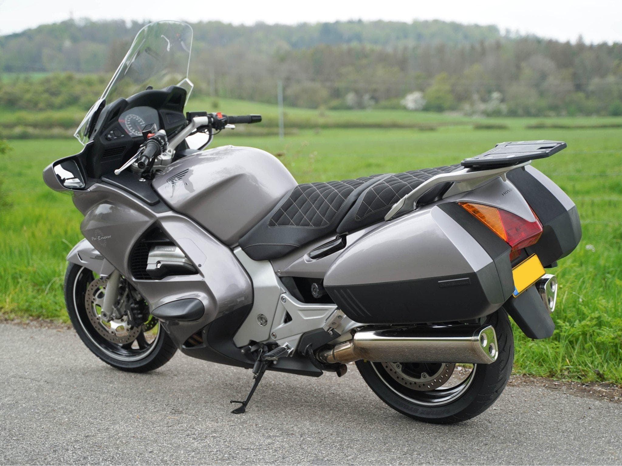 Honda Pan European ST 1300 ABS (2002) - Photo 2