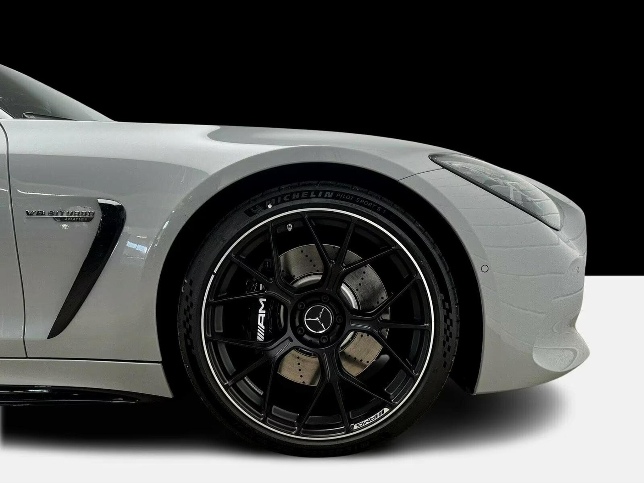 Mercedes AMG GT 63 4Matic+ Coupe Premium Plus NP223.212 (2024) - Photo 5