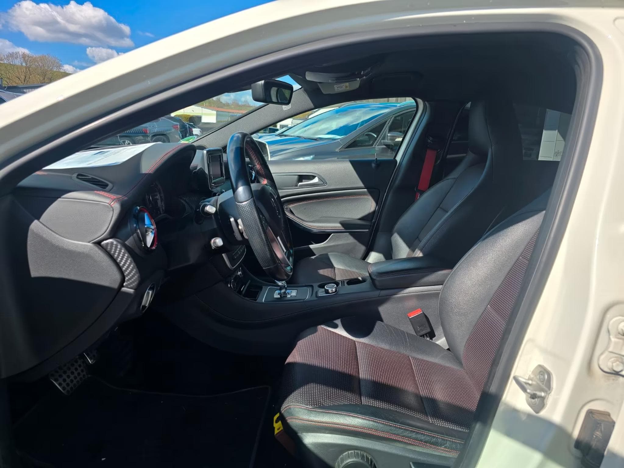 Mercedes A 45 AMG 4Matic EXKLSIV 19" ALU NAVI XENON (2014) - Photo 3