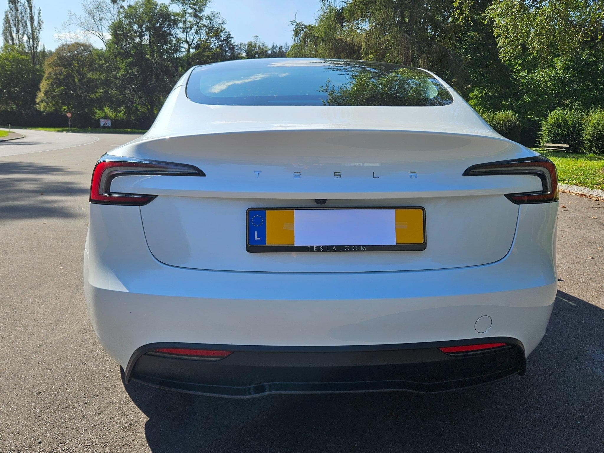 Tesla Model 3 PREMIUM Highland RWD (2024) - Photo 4