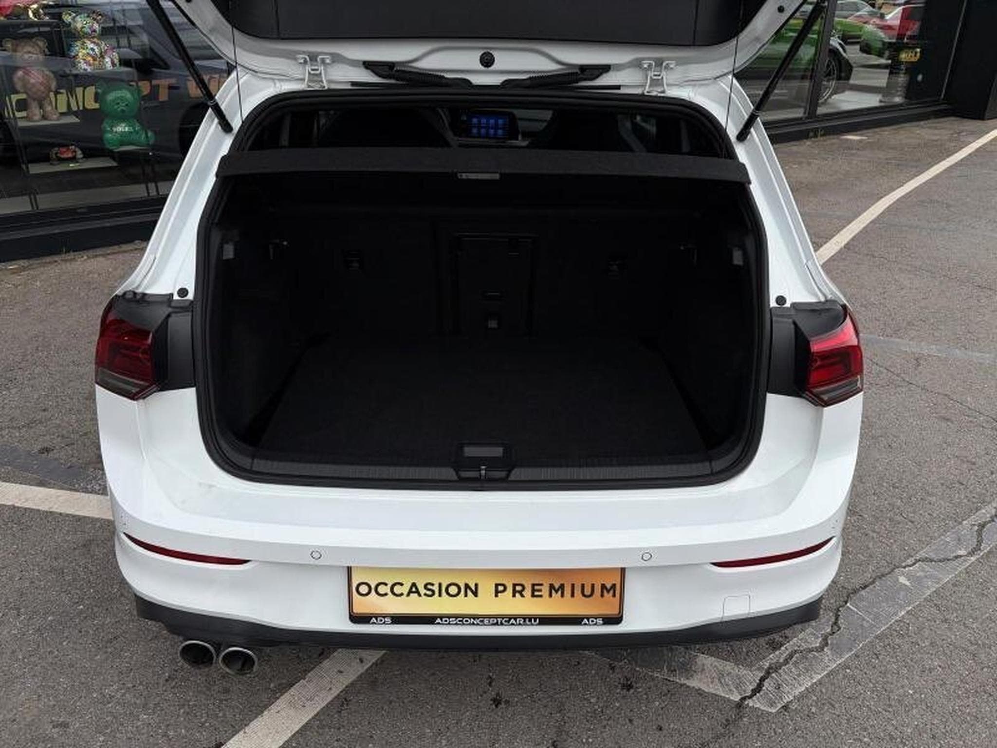 VW Golf VIII GTD 2.0L TDI SCR 200CV (2027) - Photo 12