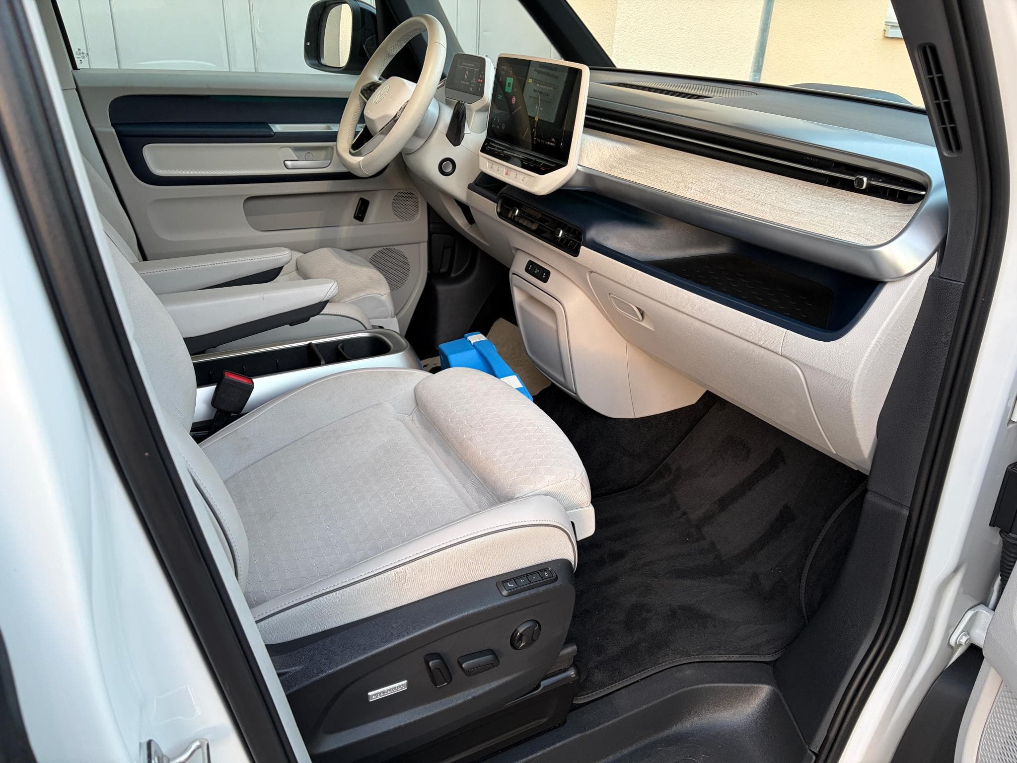 VW ID.Buzz 150 KW Pro (2023) - Foto 14