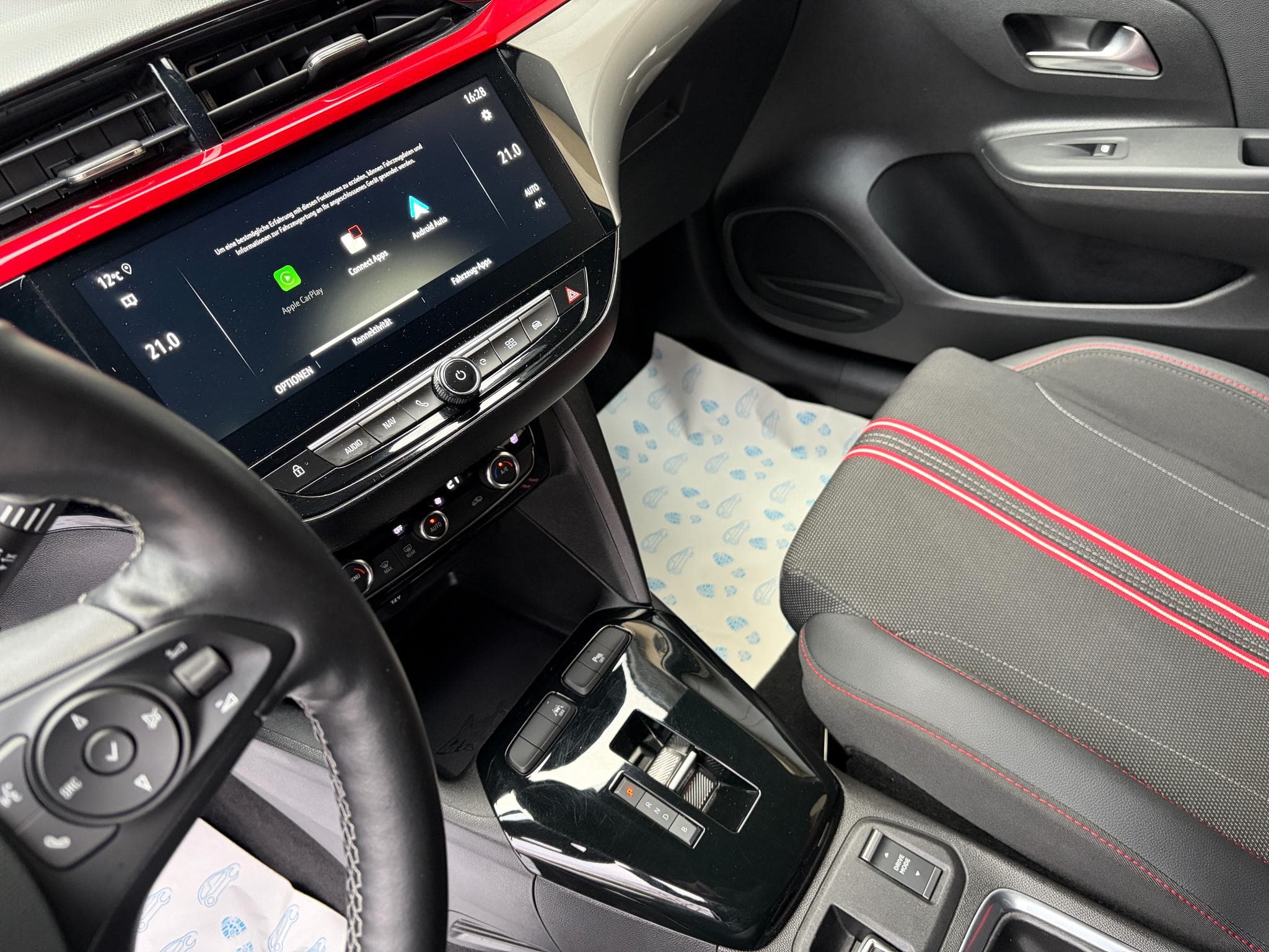 Opel Corsa -e GS Line (2023) - Photo 17