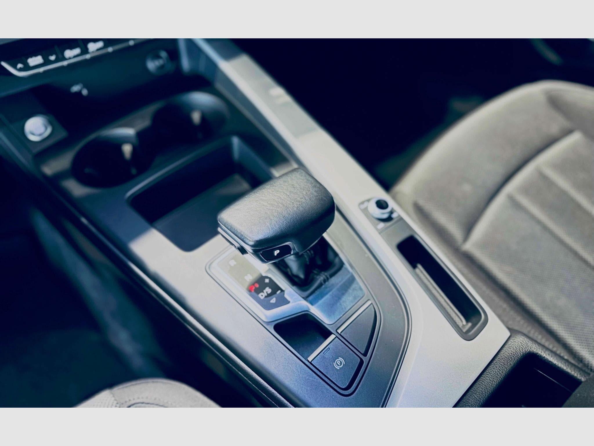 Audi A5 A5 SPORTBACK S-LINE 35 TFSI S-TRONIC (2023) - Foto 10