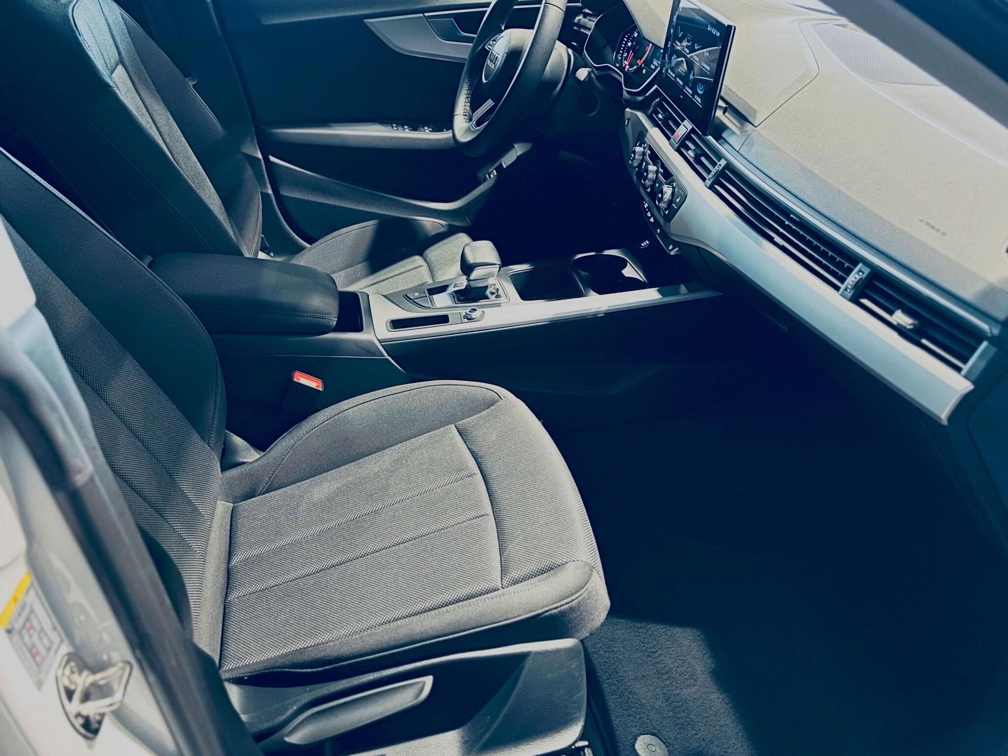 Audi A5 A5 SPORTBACK S-LINE 35 TFSI S-TRONIC (2023) - Foto 13