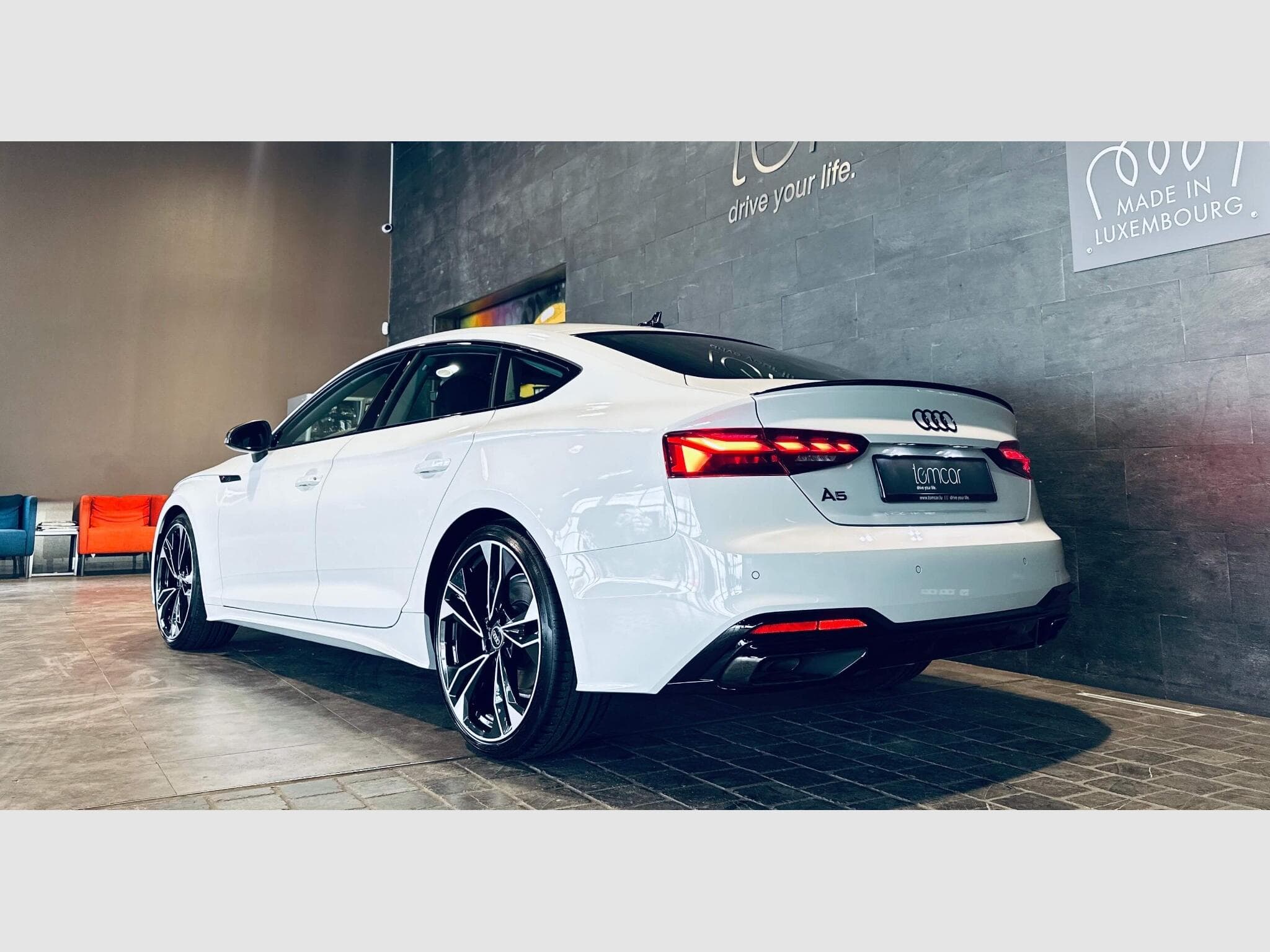 Audi A5 A5 SPORTBACK S-LINE 35 TFSI S-TRONIC (2023) - Foto 4