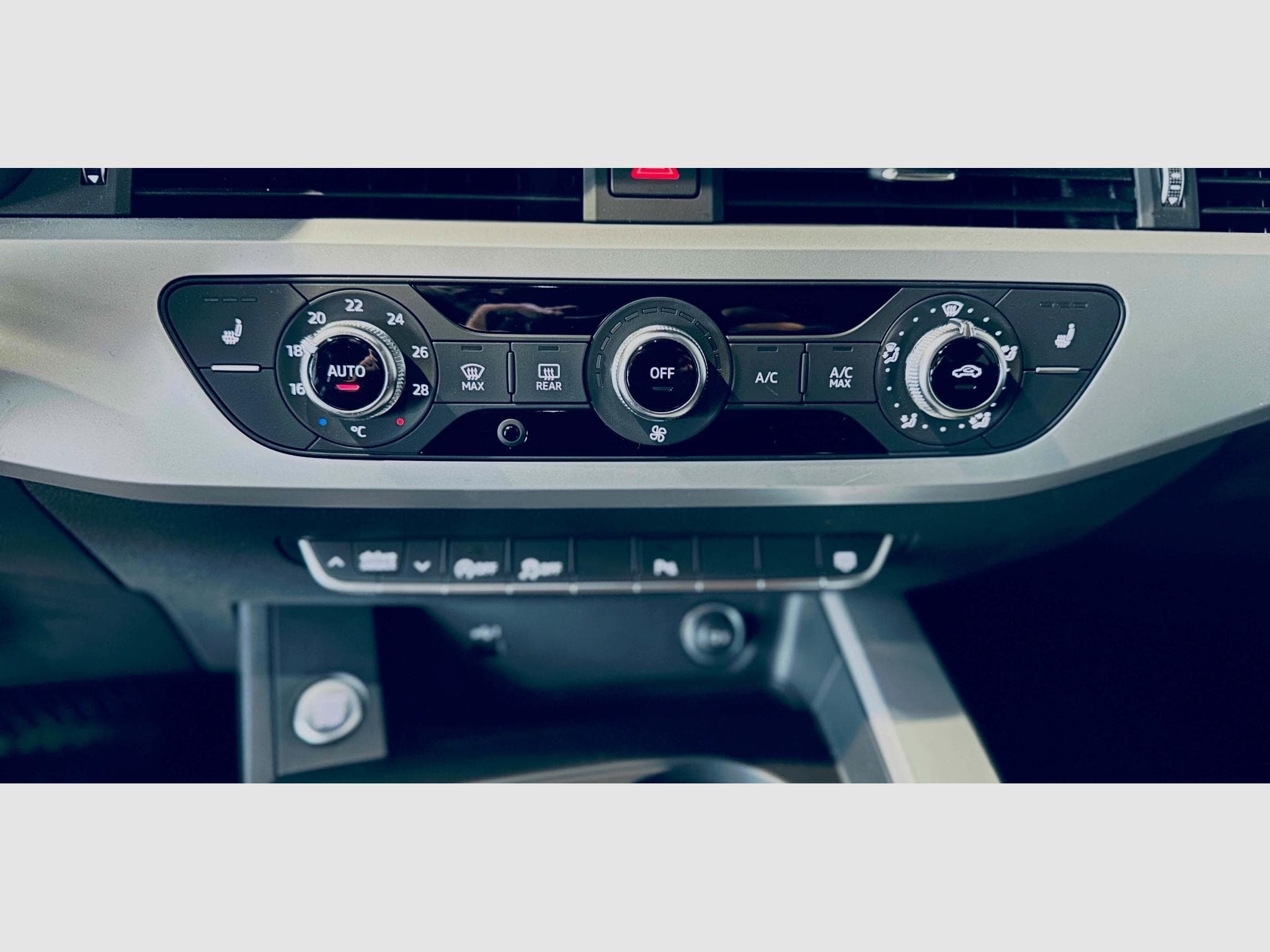 Audi A5 A5 SPORTBACK S-LINE 35 TFSI S-TRONIC (2023) - Foto 11