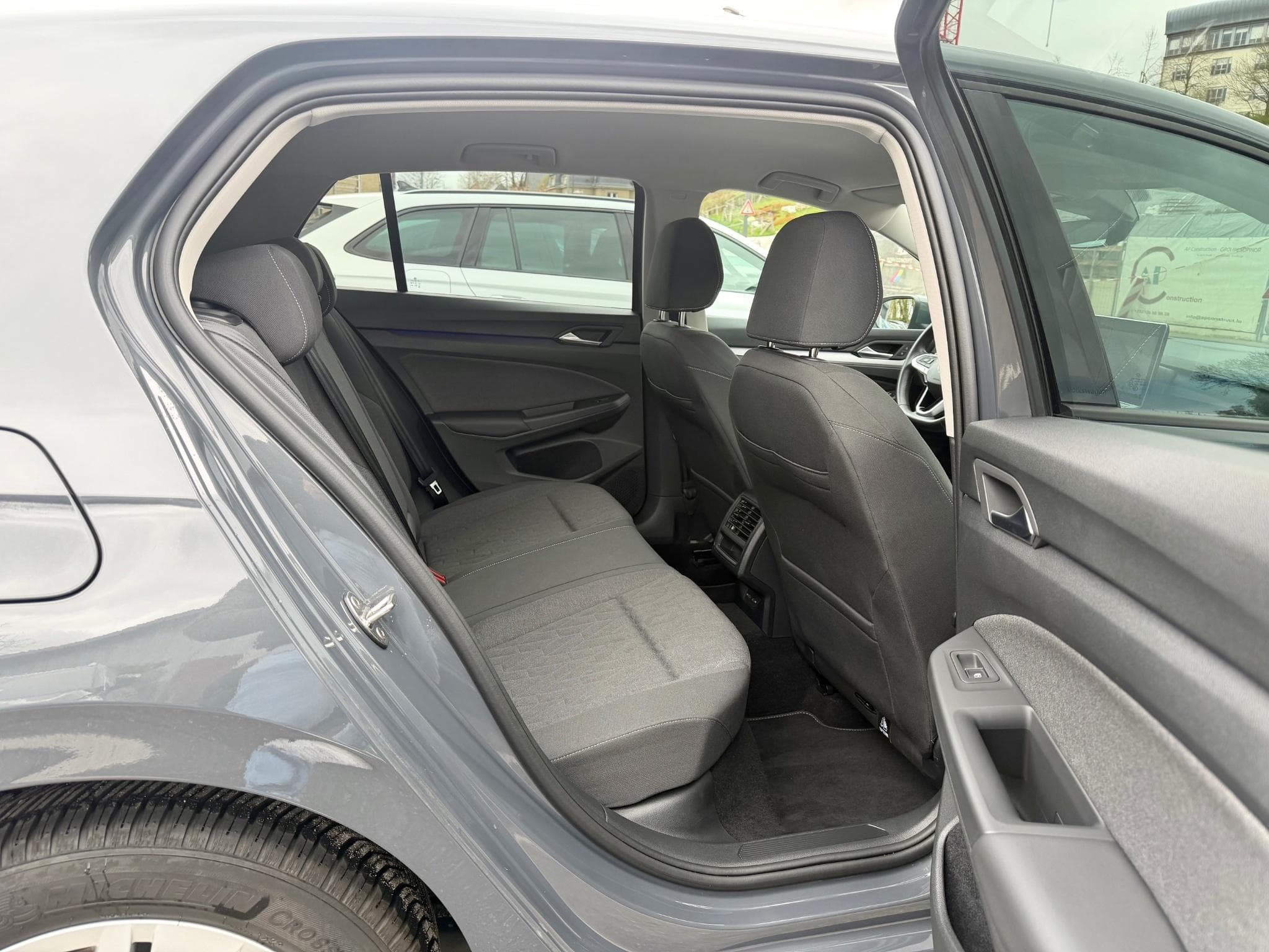 VW Golf VIII 2.0 TDI 150 DSG7 LIFE (2025) - Photo 10