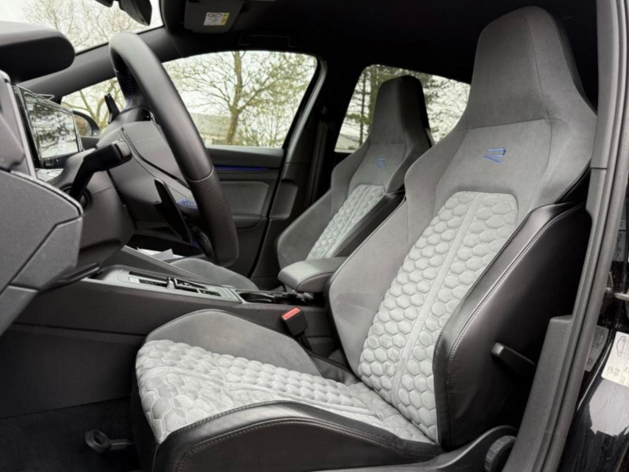 VW Golf R (2021) - Foto 7